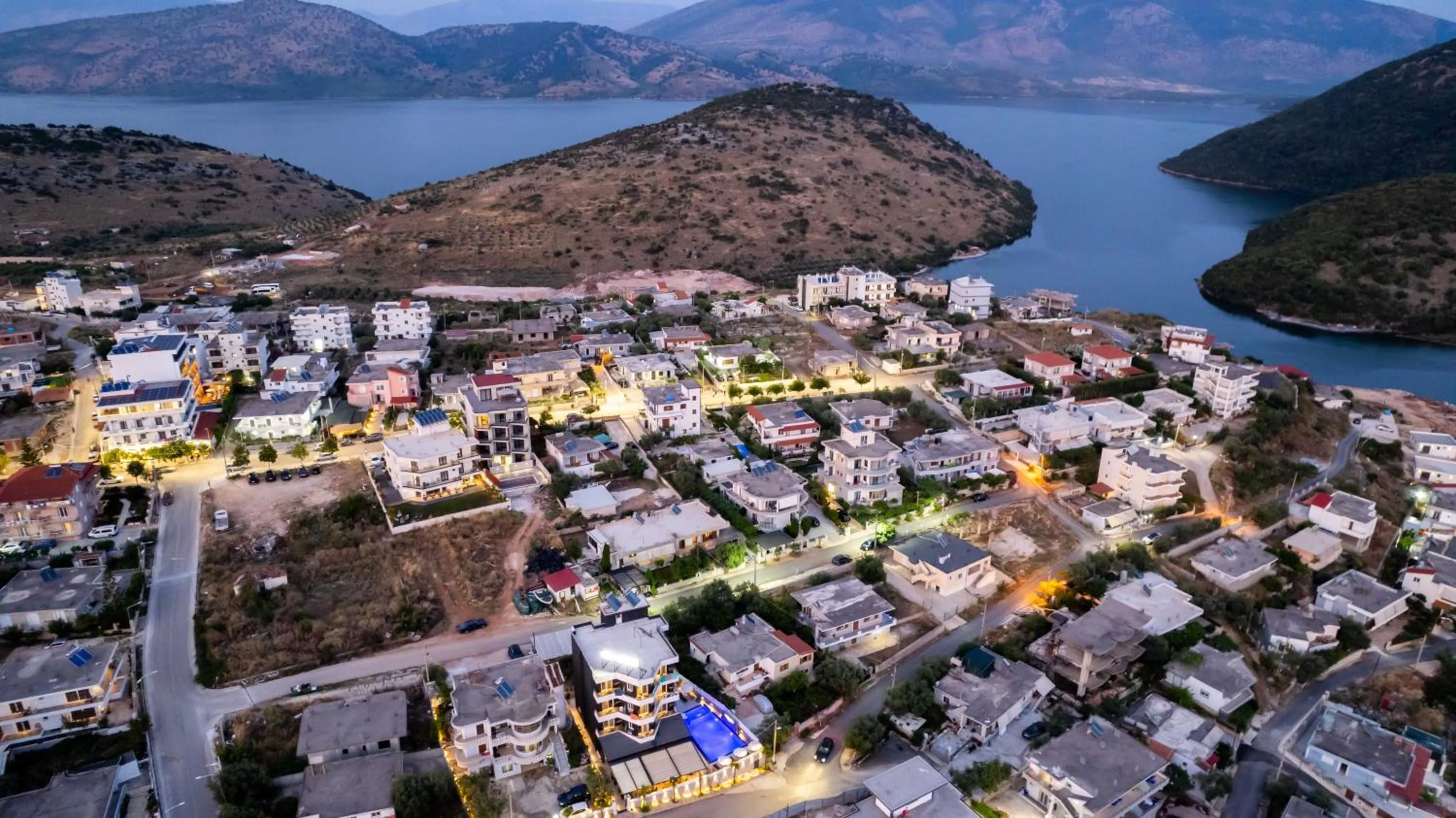 Property building in Sunshine Hotel