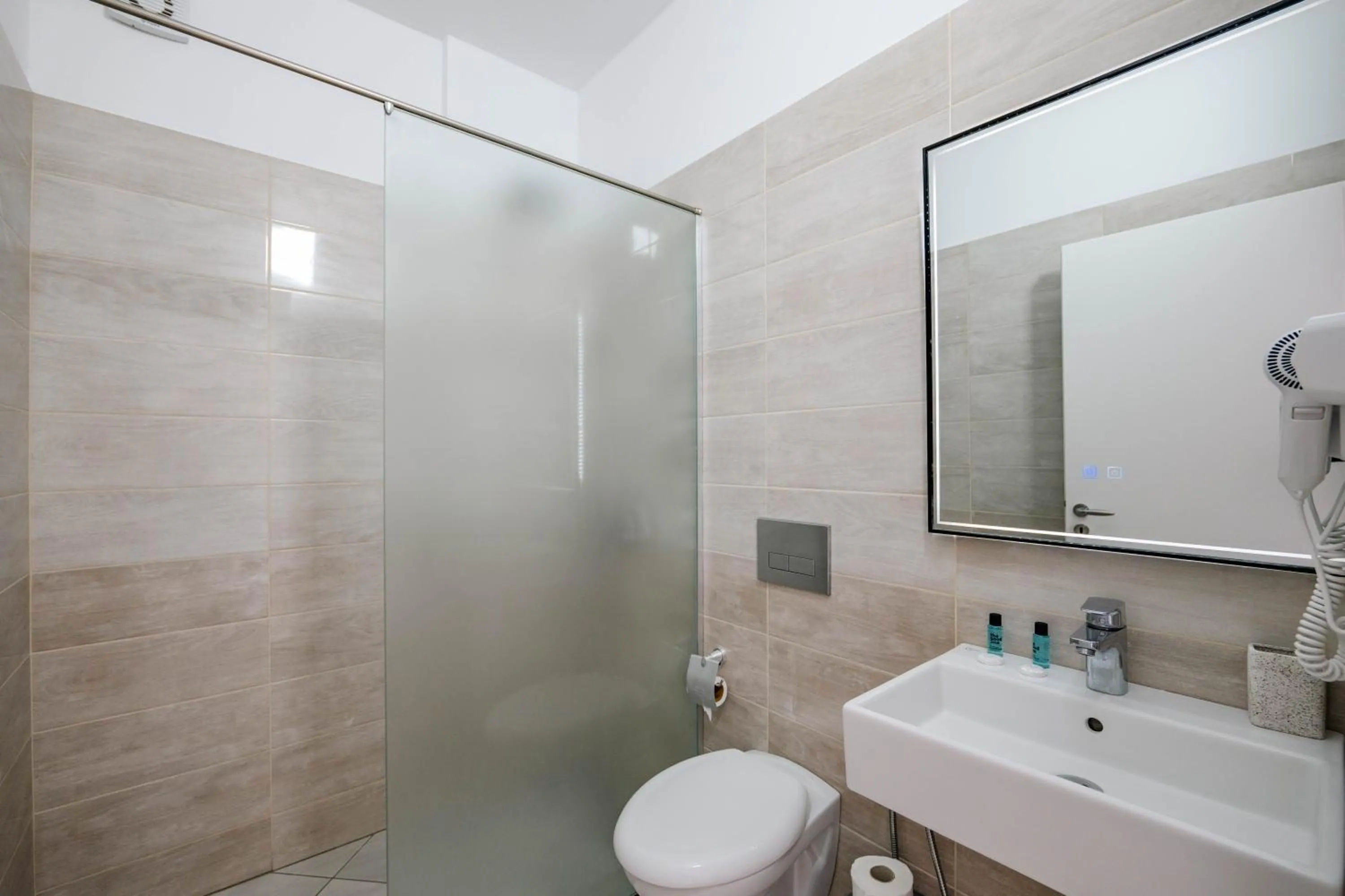 Shower in Sunshine Hotel