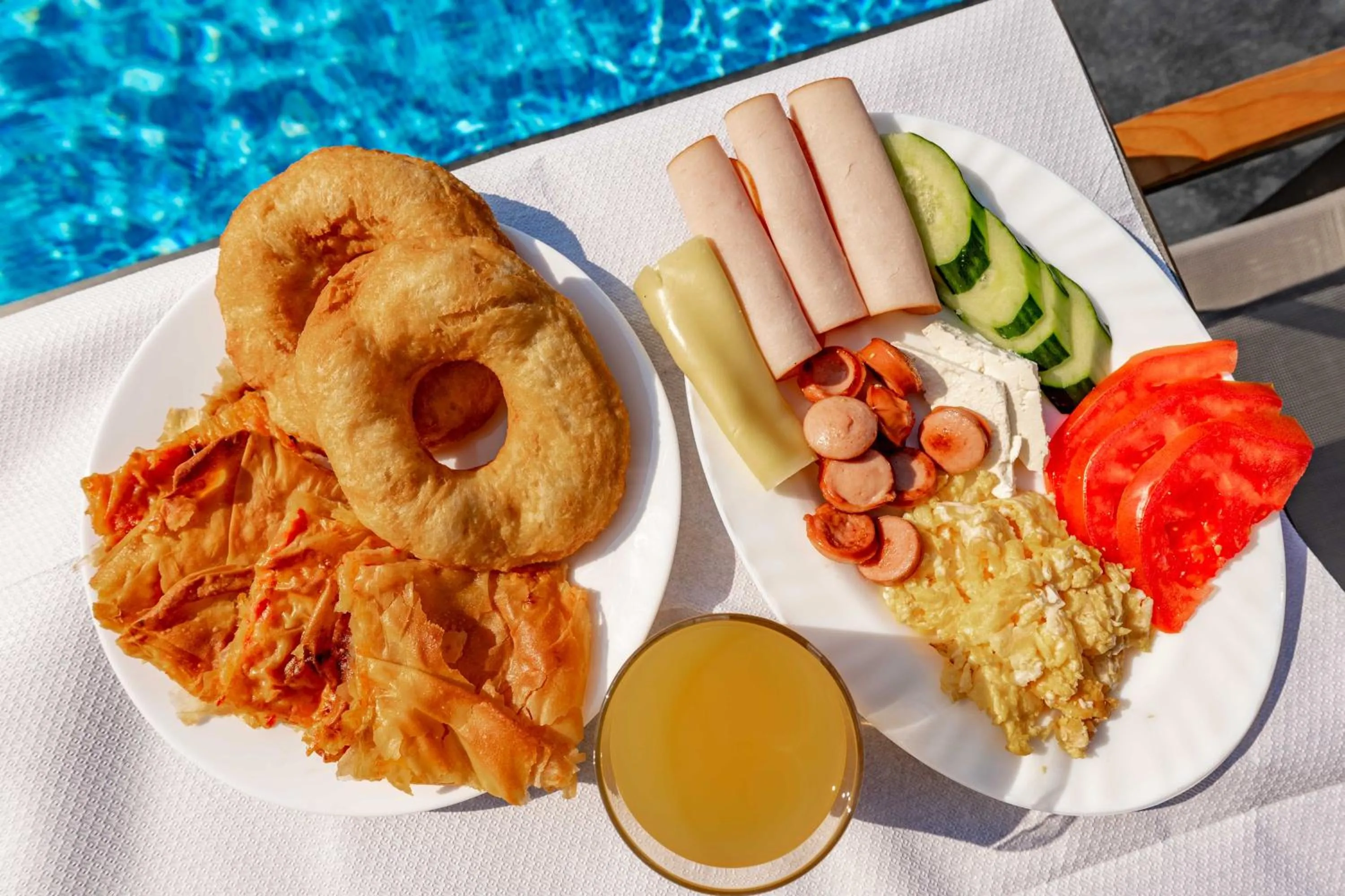 Pool view in Sunshine Hotel