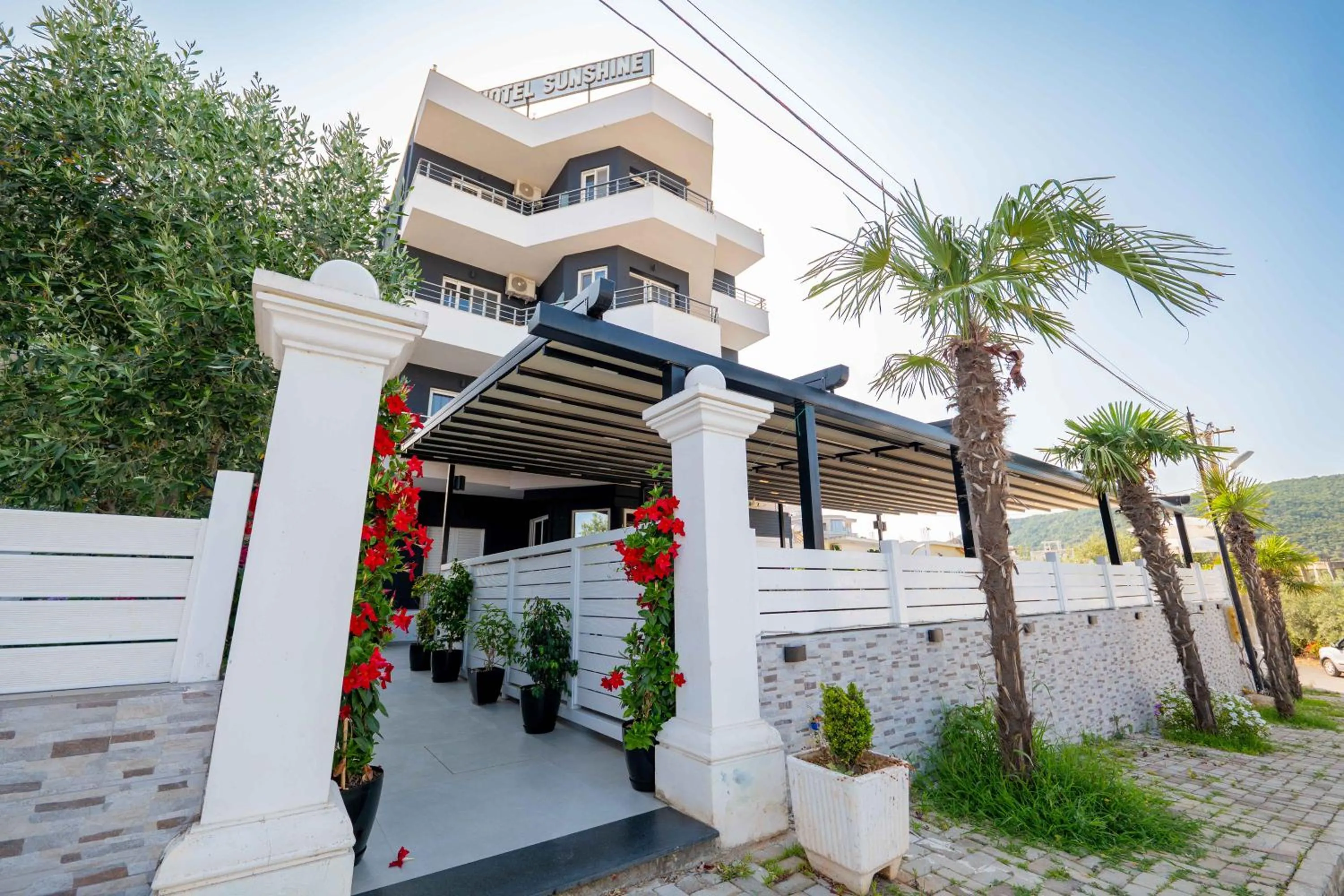 Property building in Sunshine Hotel