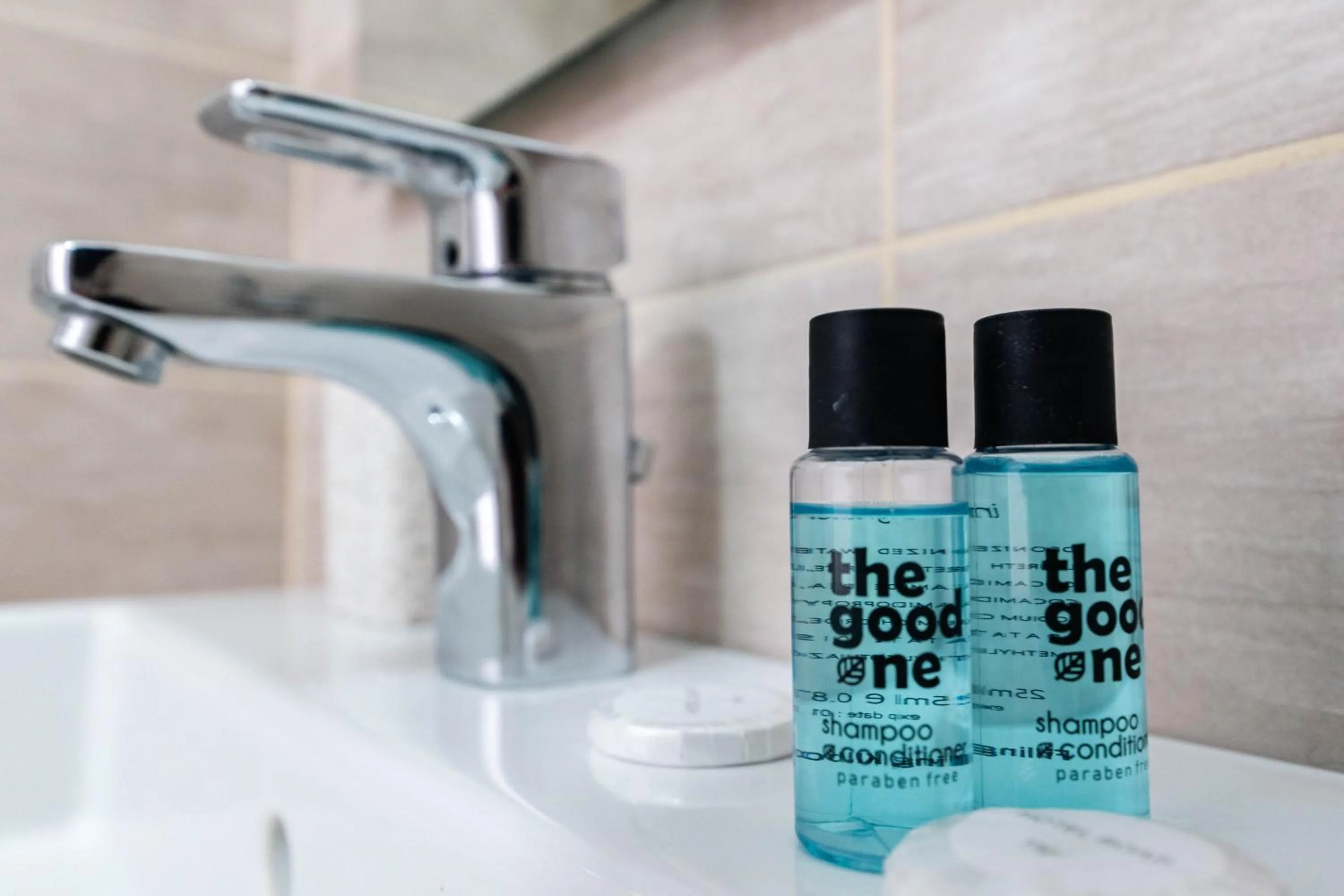 Bathroom in Sunshine Hotel