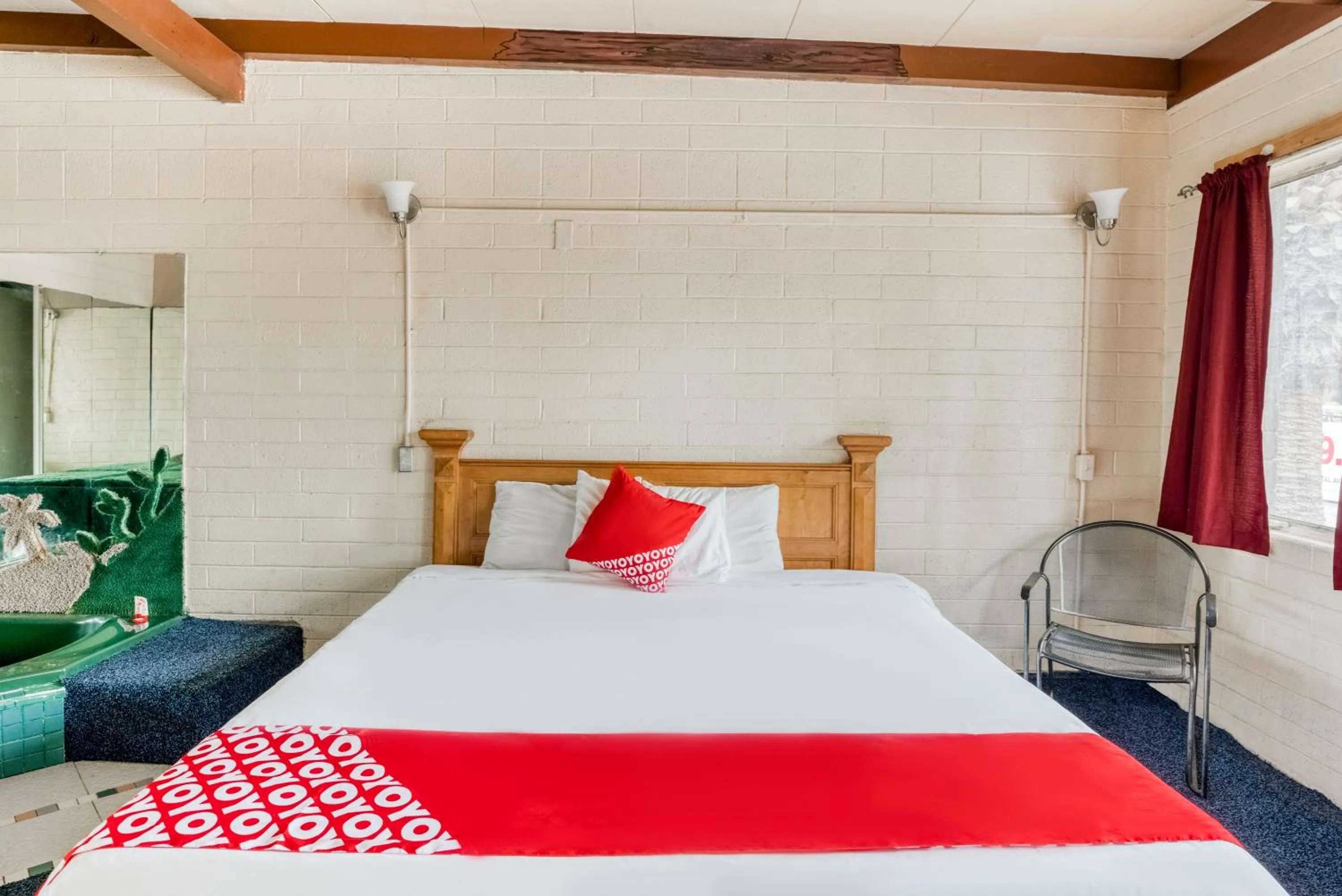 Bedroom, Bed in OYO Oasis Motel Las Vegas I-15