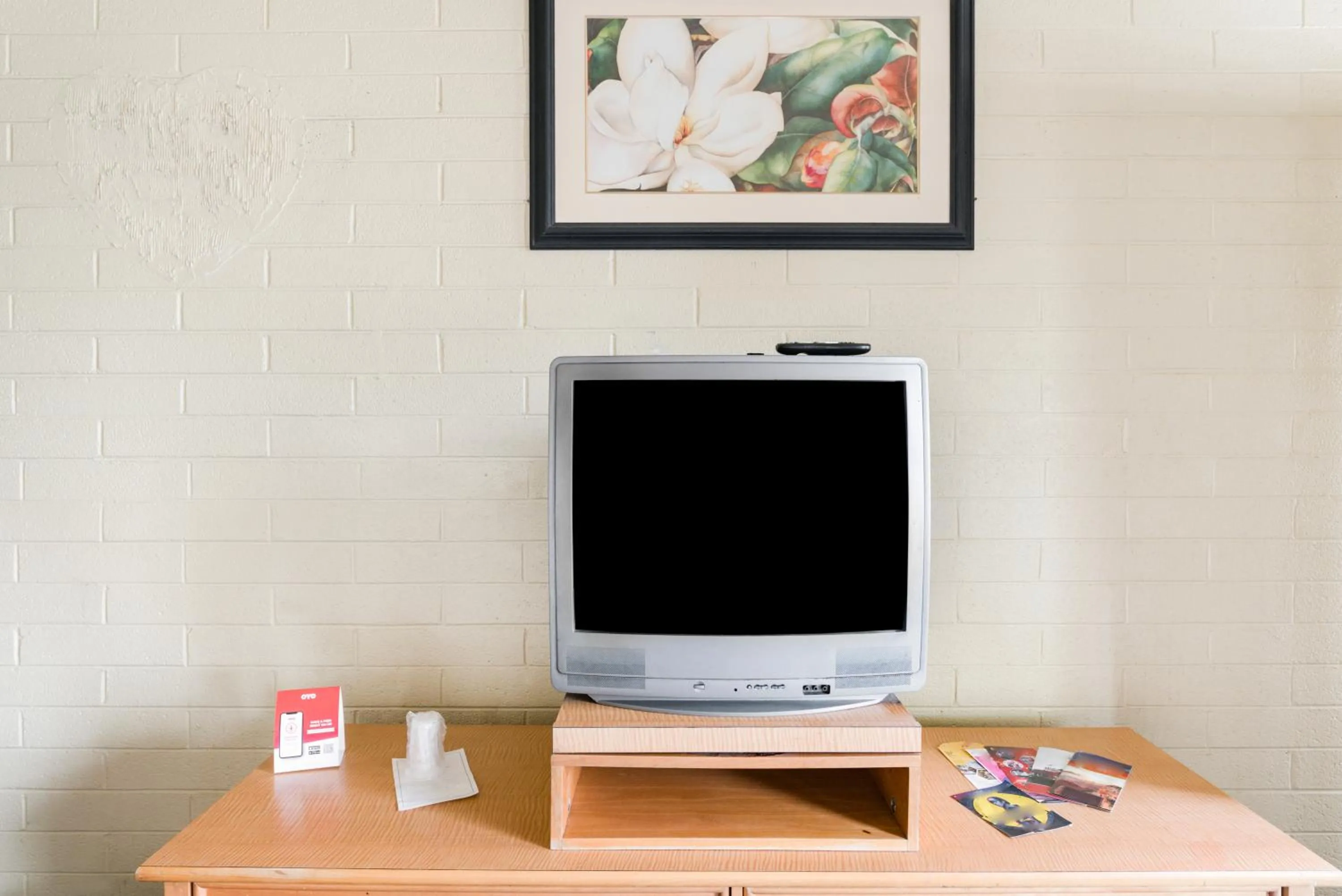 TV and multimedia in OYO Oasis Motel Las Vegas I-15