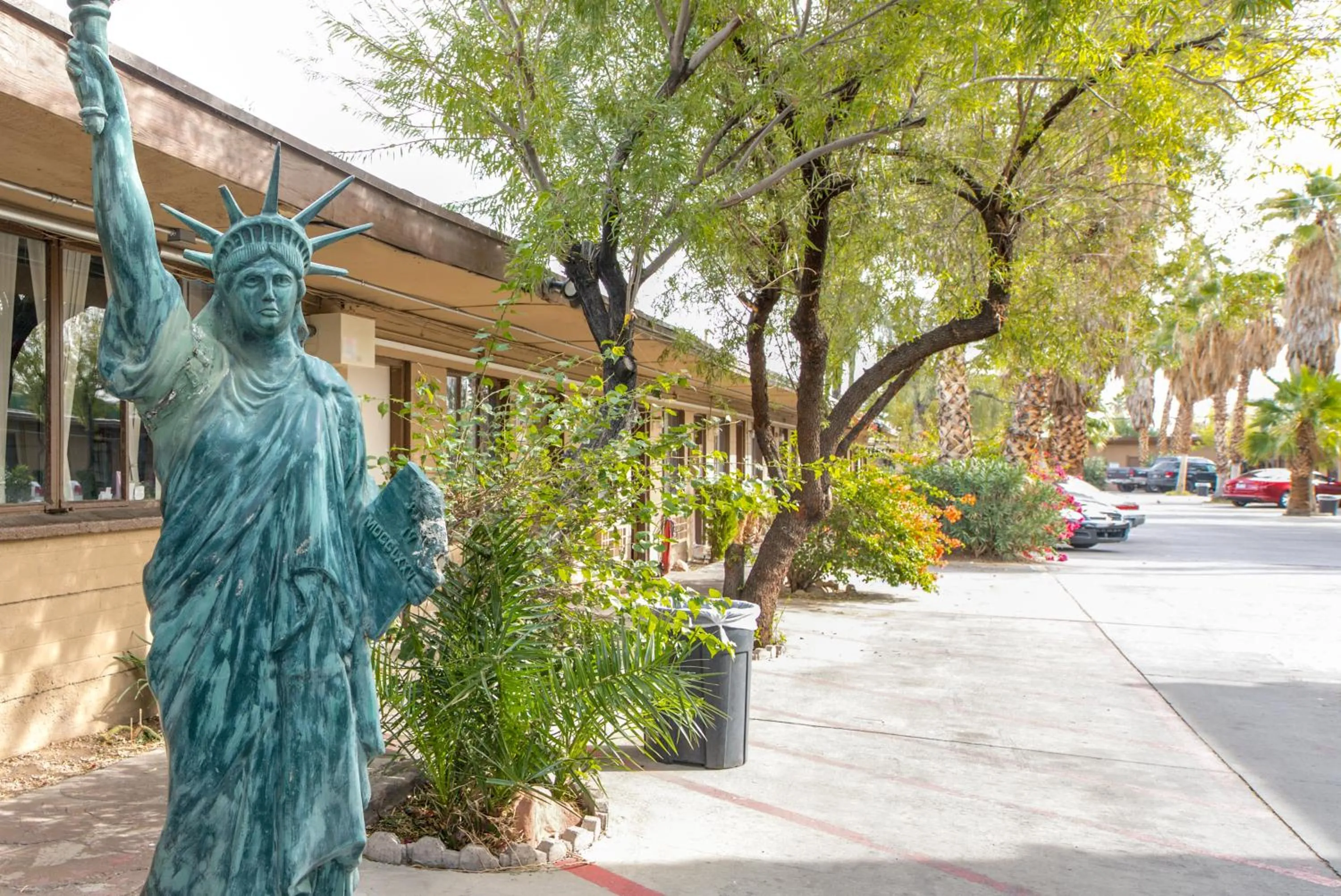 Property building in OYO Oasis Motel Las Vegas I-15