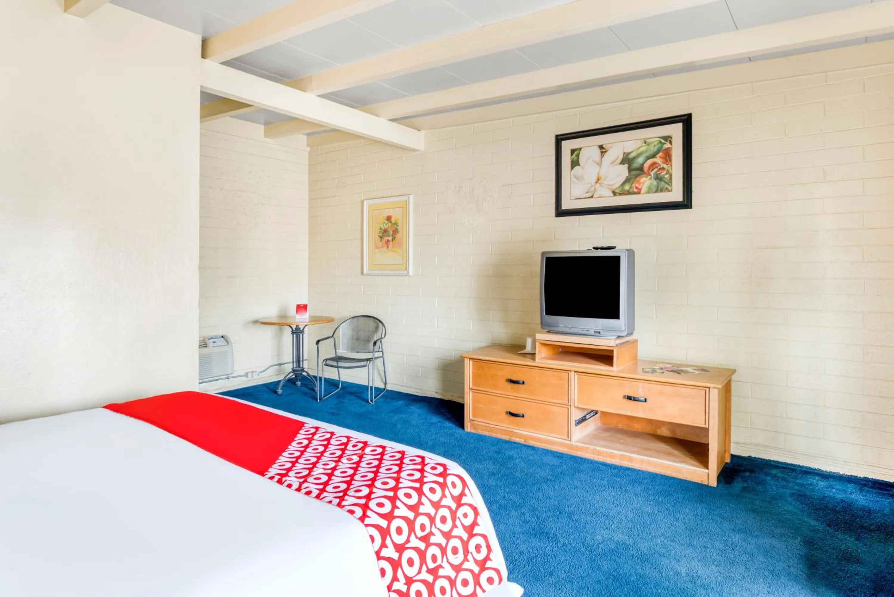 Bedroom, Bed in OYO Oasis Motel Las Vegas I-15