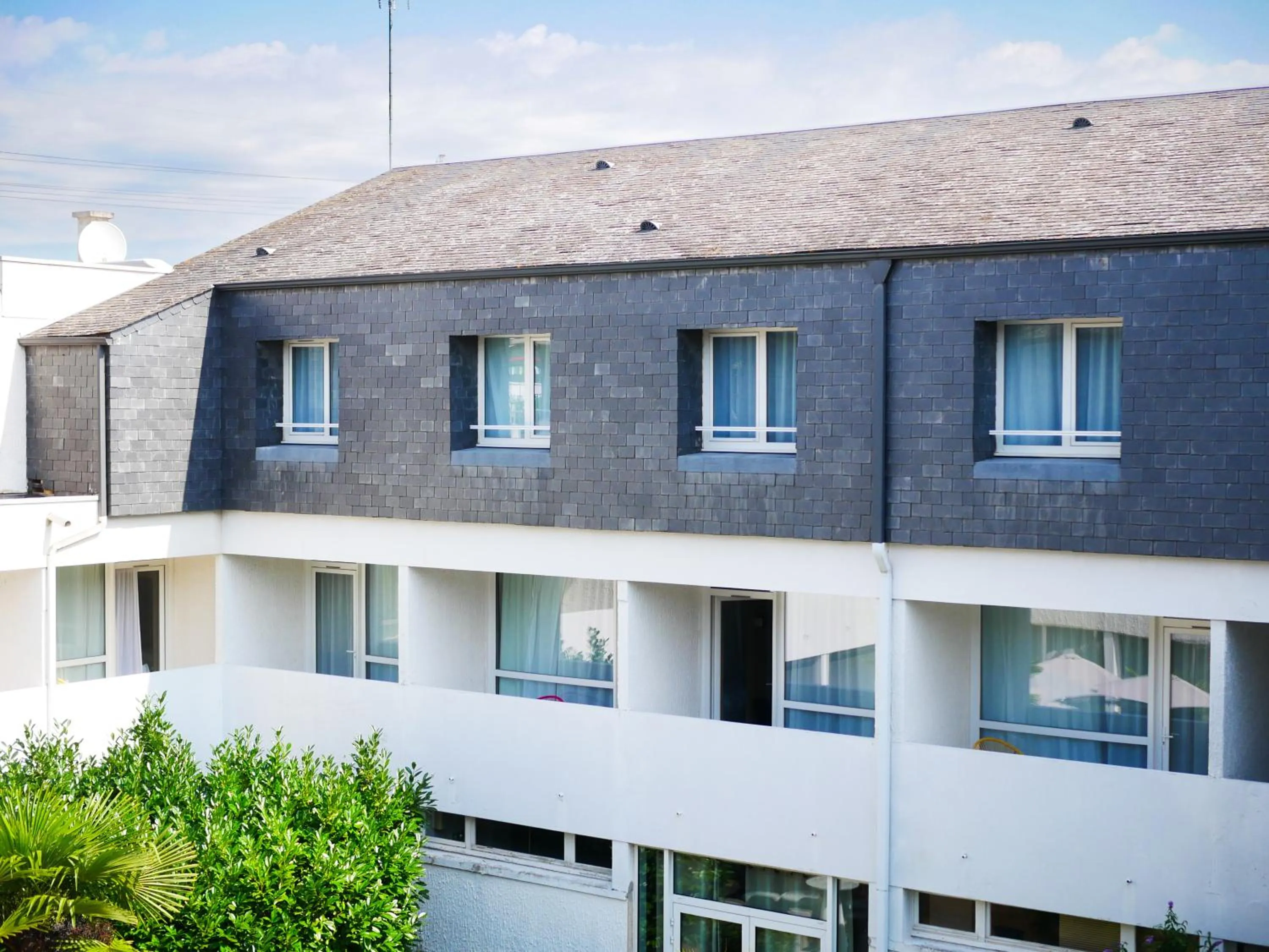 Facade/entrance in ibis Styles Poitiers Nord