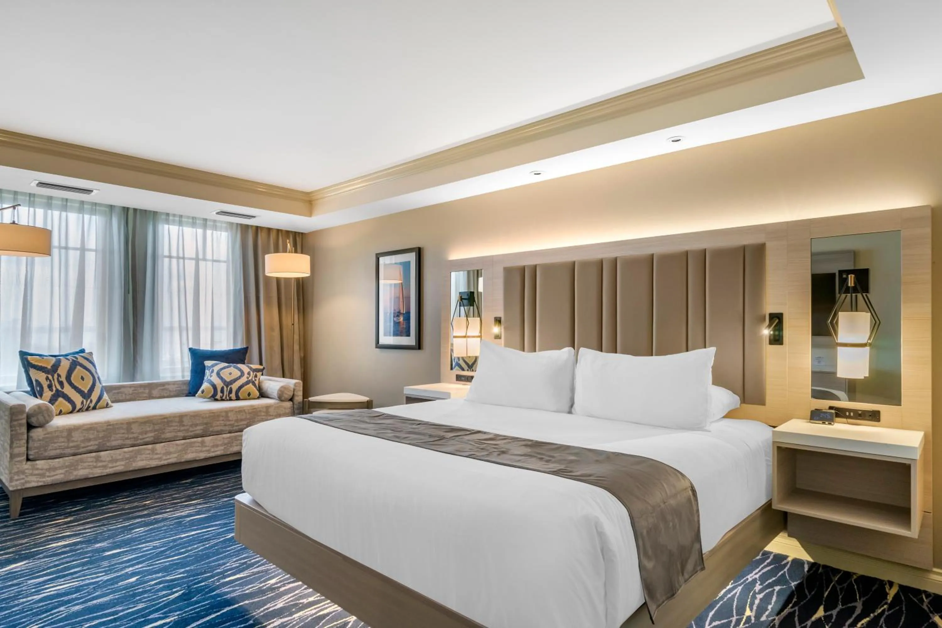 Bed in Wyvern Hotel, an Ascend Collection Hotel