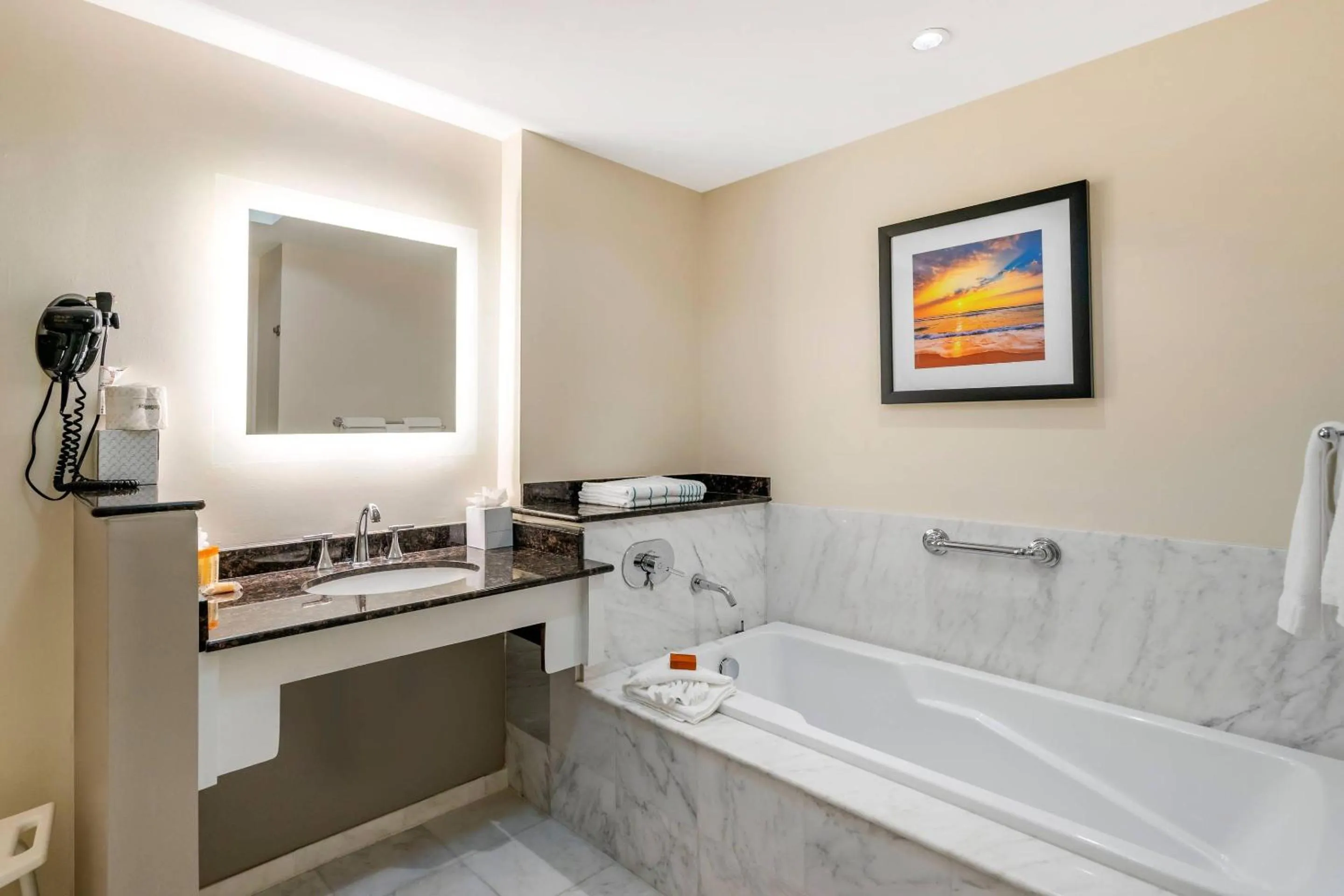 Bedroom in Wyvern Hotel, an Ascend Collection Hotel