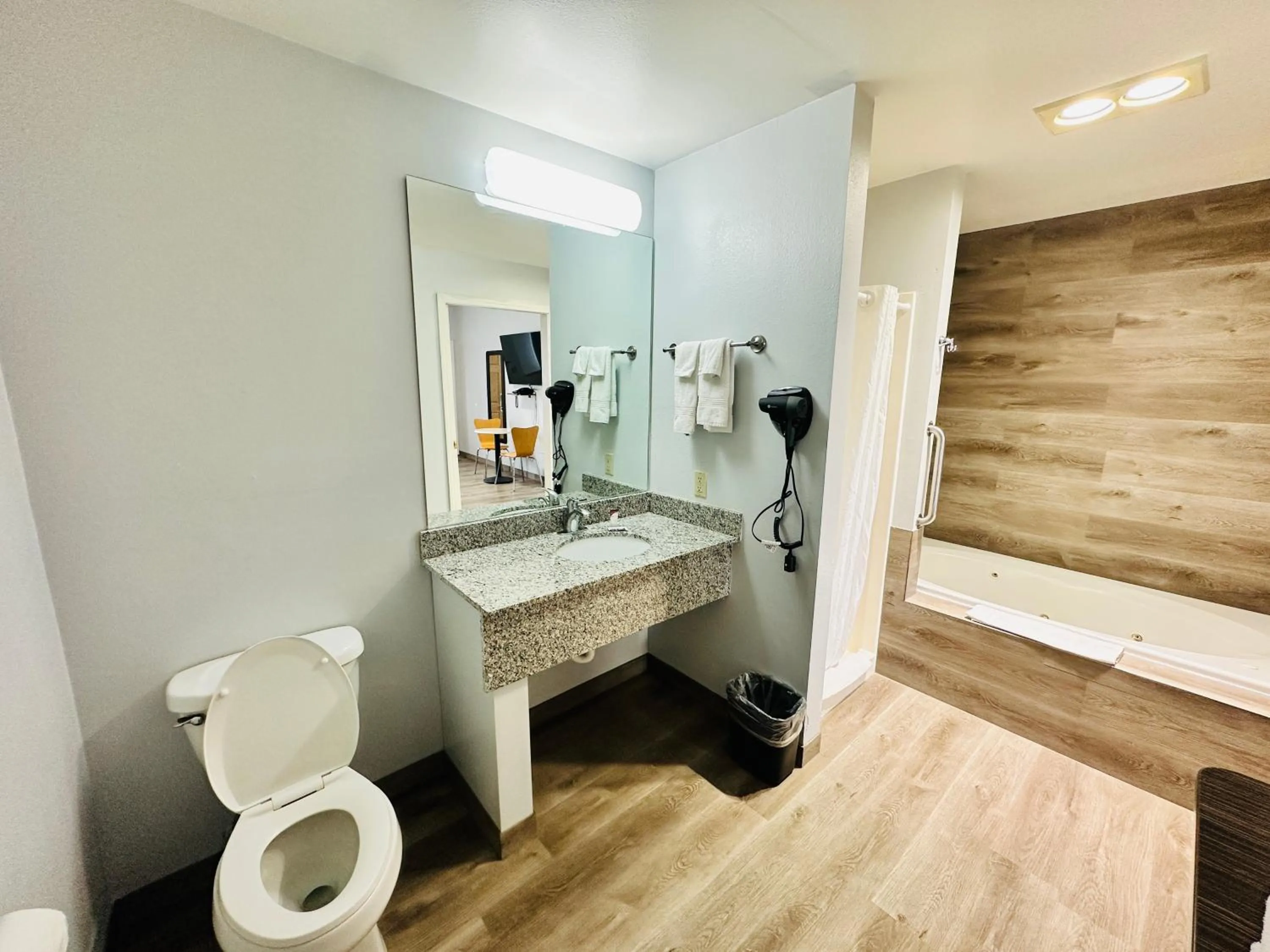 Shower in The Beaverhead Lodge