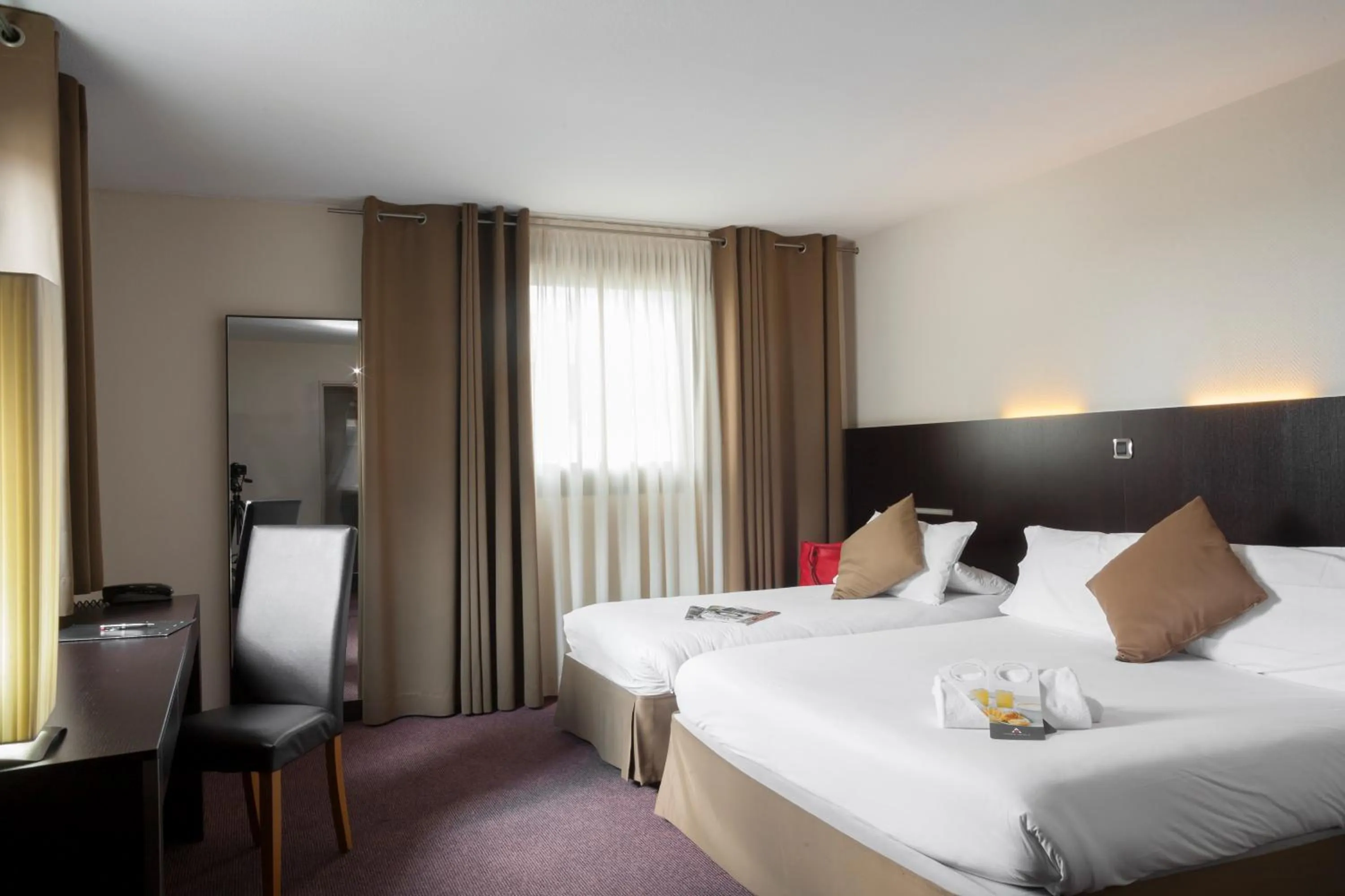 Bedroom in Apogia Paris