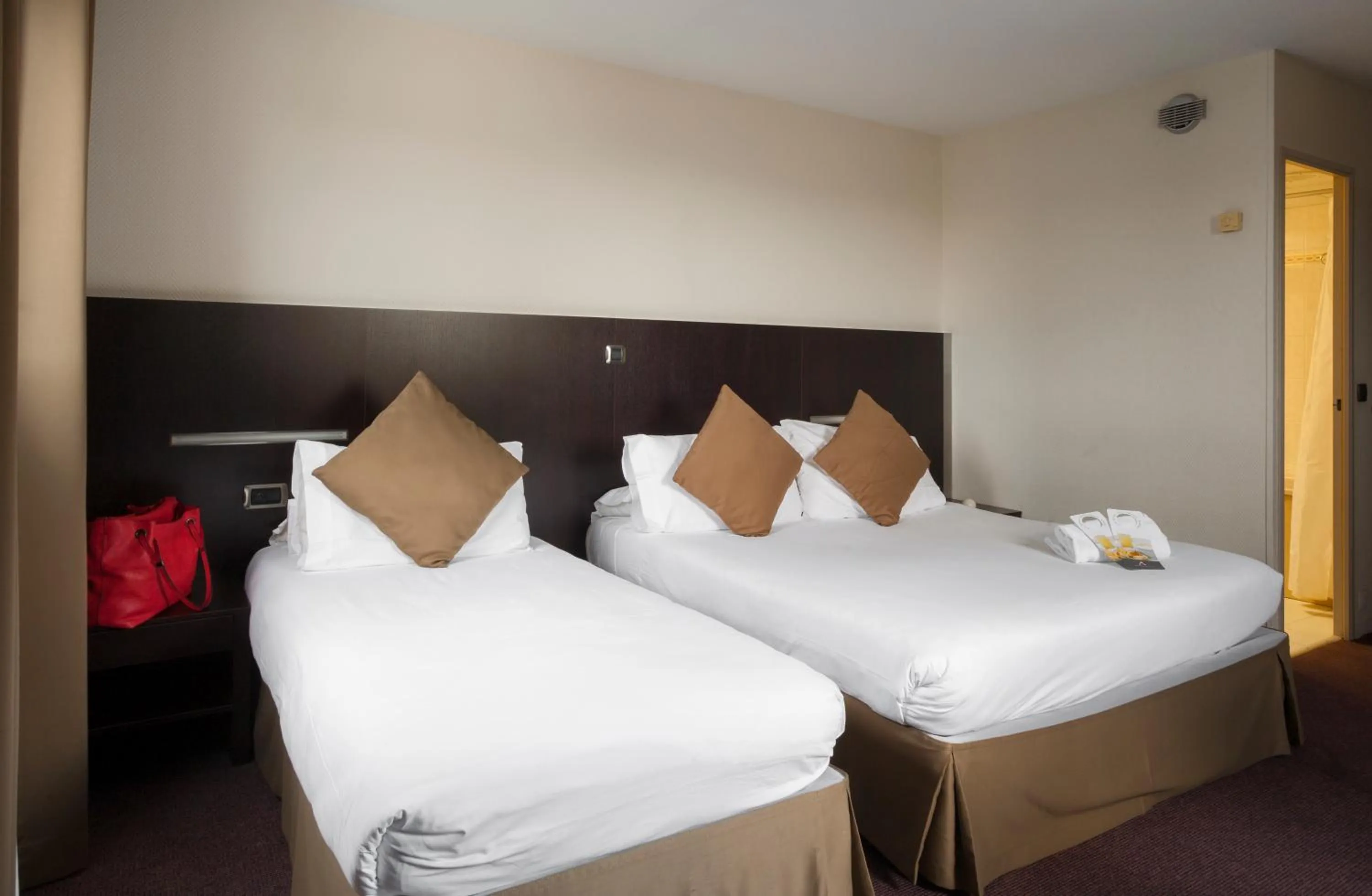 Bedroom in Apogia Paris