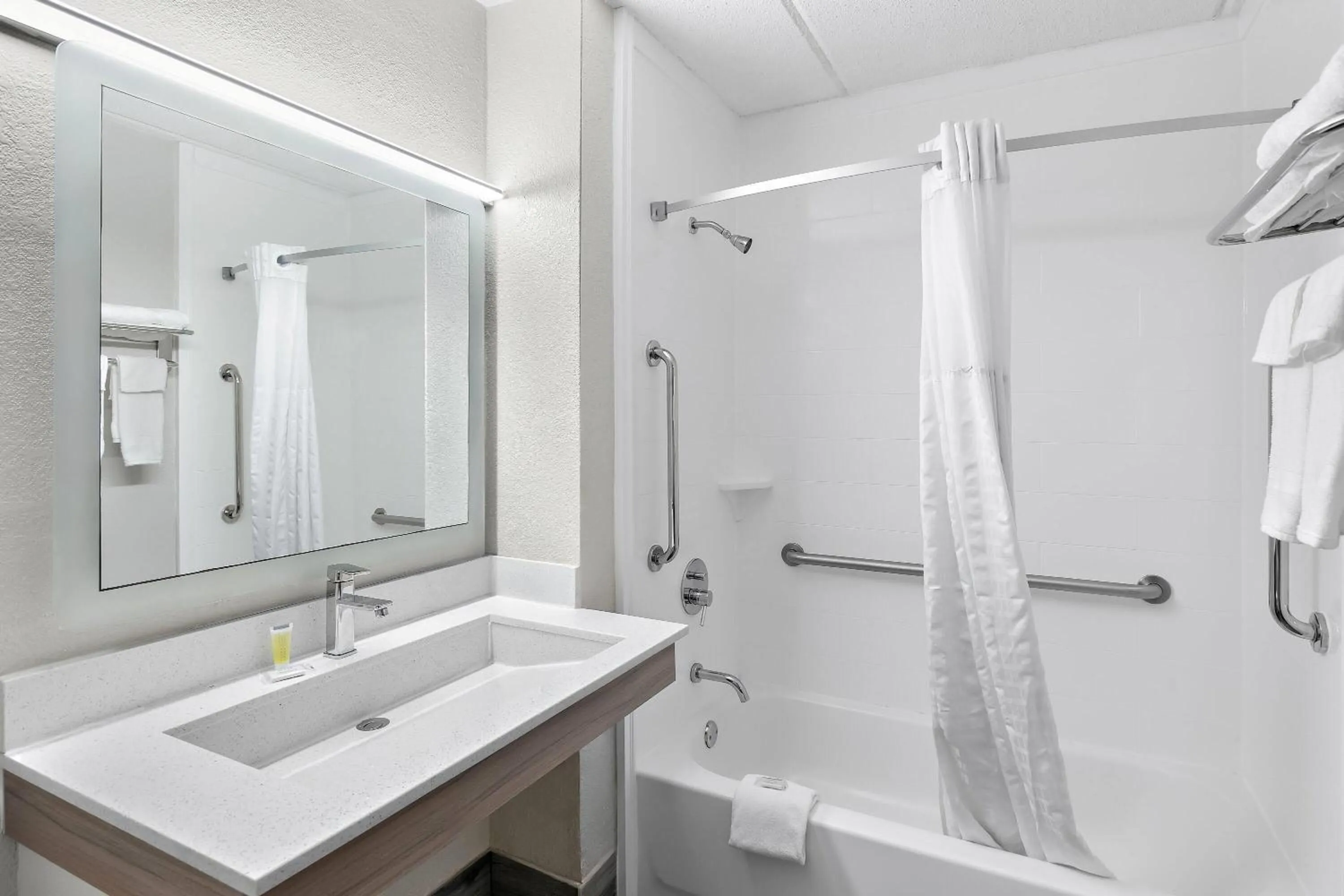 Bathroom in Days Inn by Wyndham Seneca-Clemson