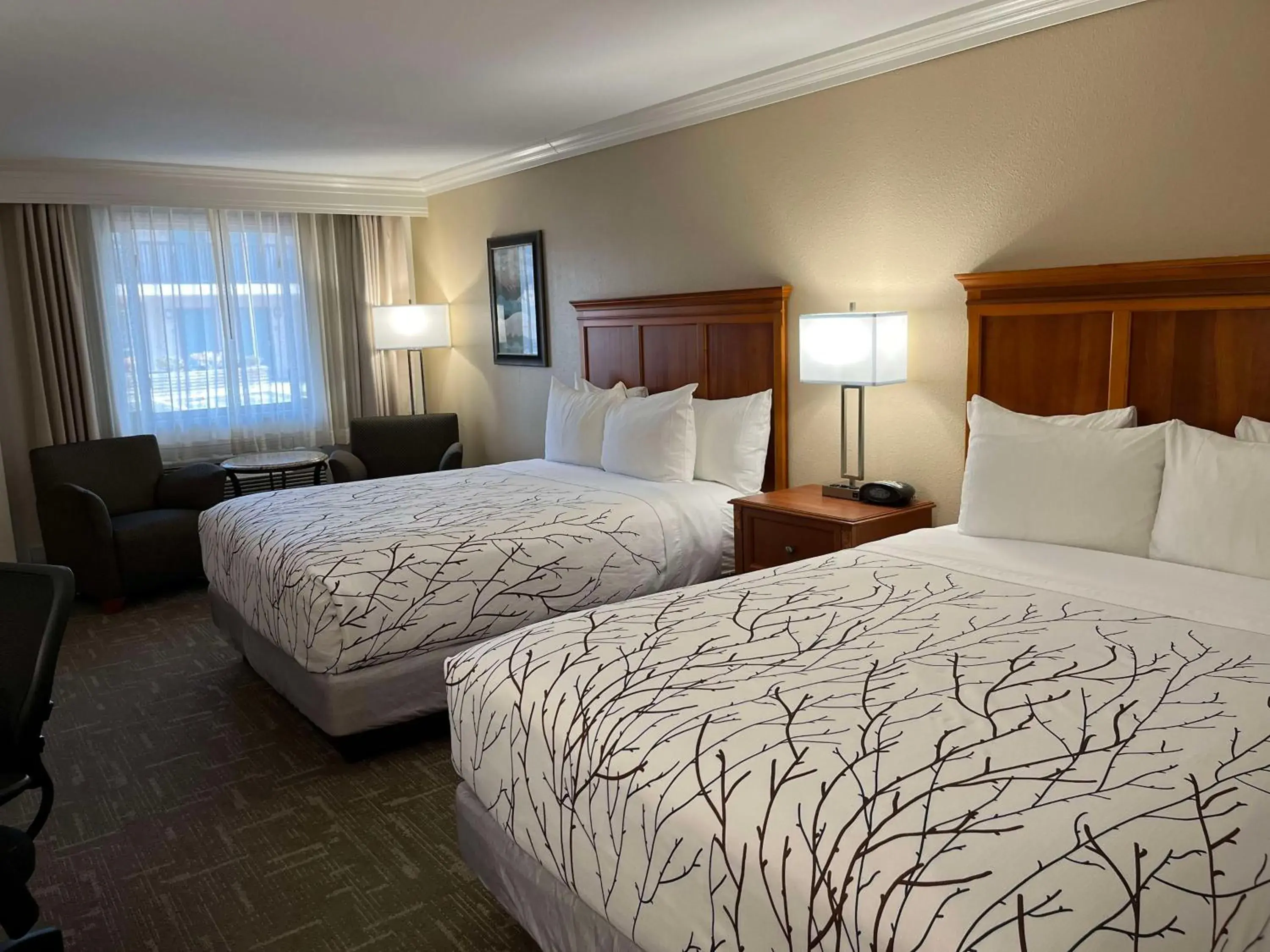 Queen Room with Two Queen Beds - Non-Smoking in Best Western Plus Silver Saddle Inn Queen Room with Two Queen Beds - Non-Smoking in Best Western Plus Silver Saddle Inn