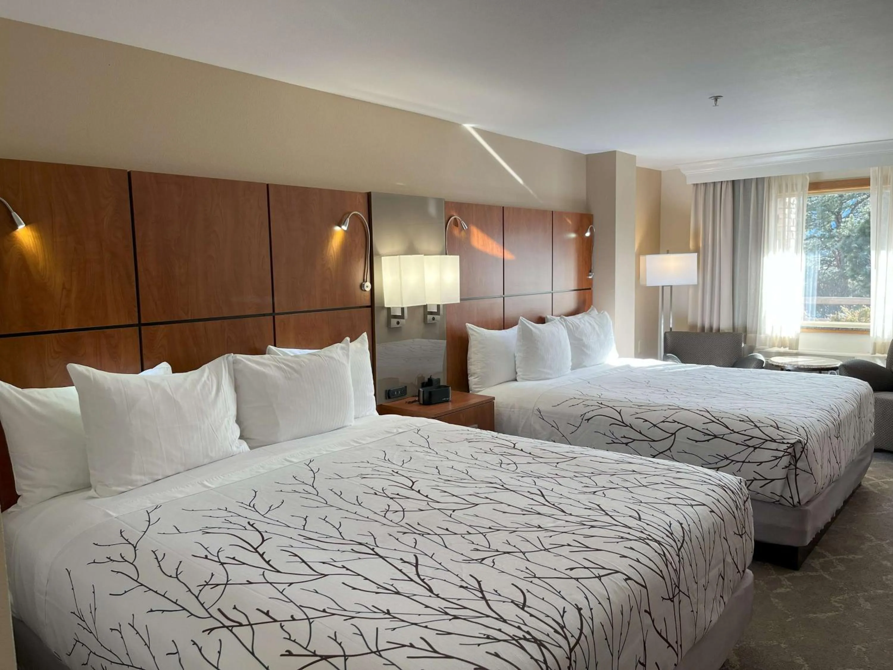 Bedroom, Bed in Best Western Plus Silver Saddle Inn