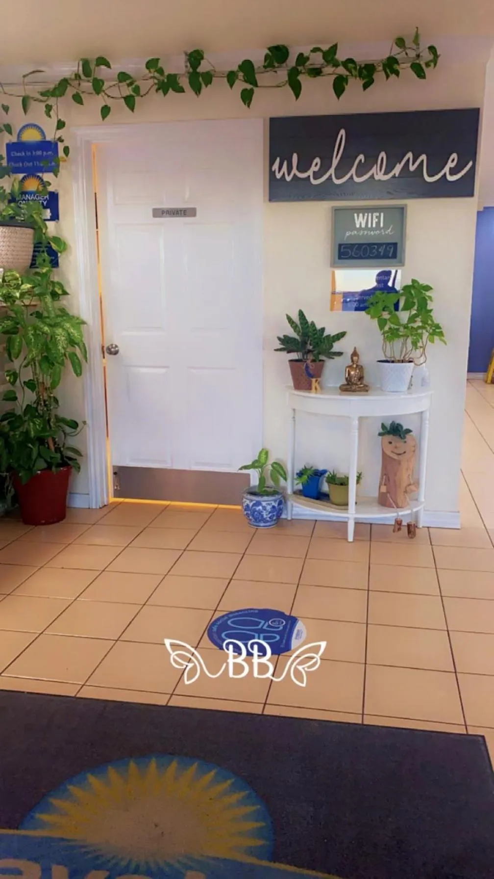 Property building in Days Inn & Suites by Wyndham Braunig Lake