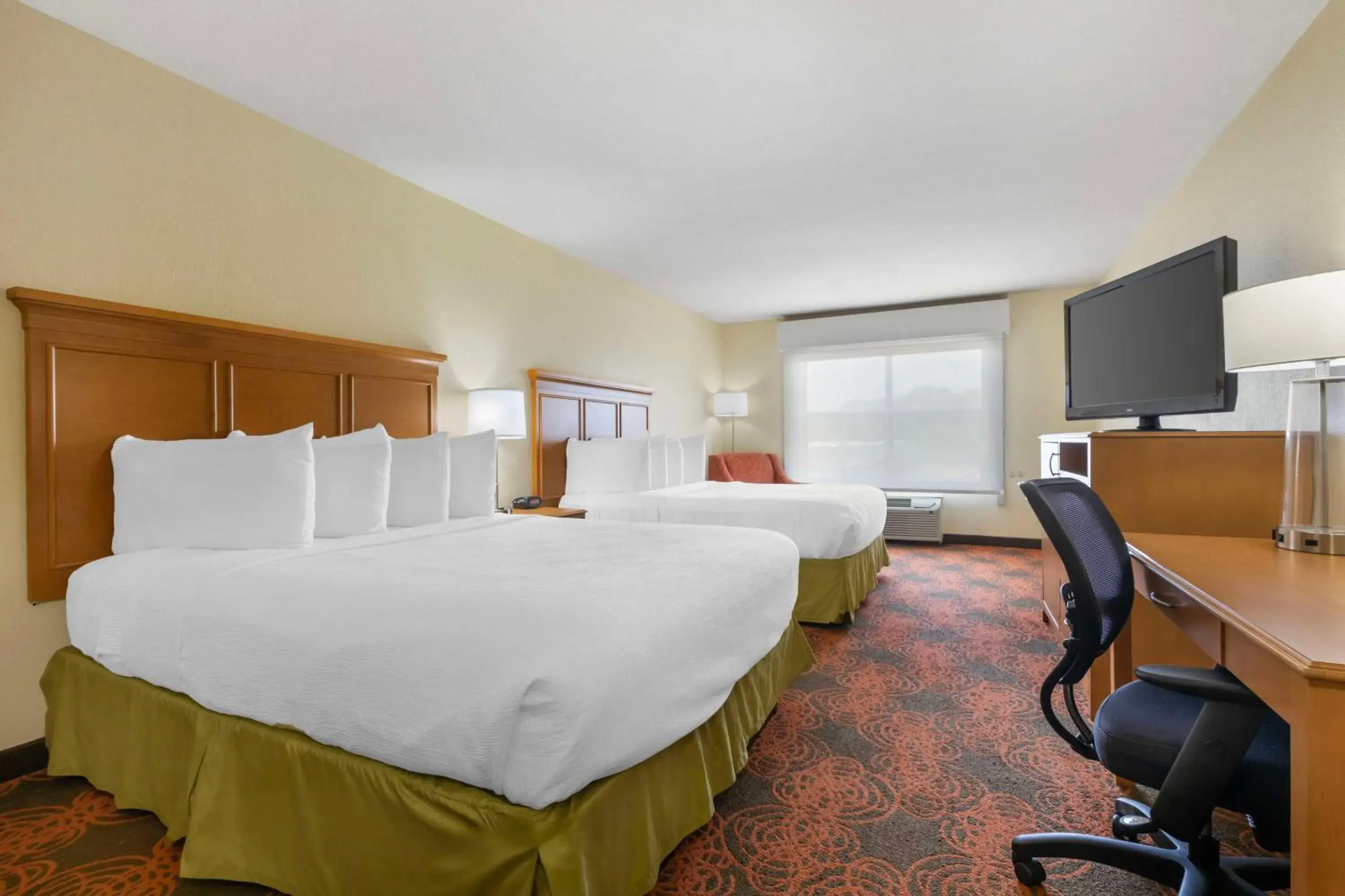 Queen Room with Two Queen Beds - Non-Smoking in Best Western Plus Waco North Queen Room with Two Queen Beds - Non-Smoking in Best Western Plus Waco North