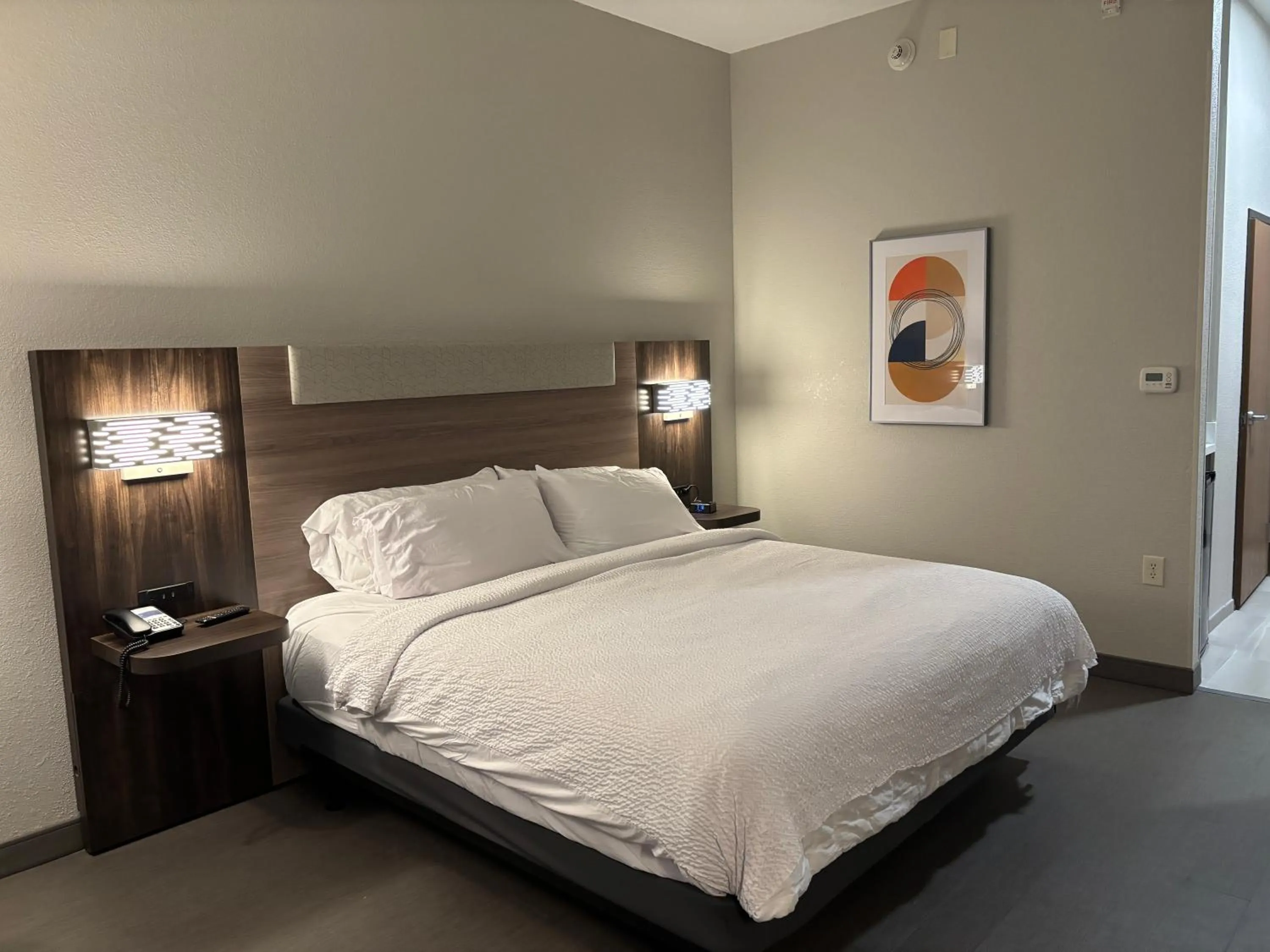 Bed in Holiday Inn Express & Suites Truth Or Consequences by IHG