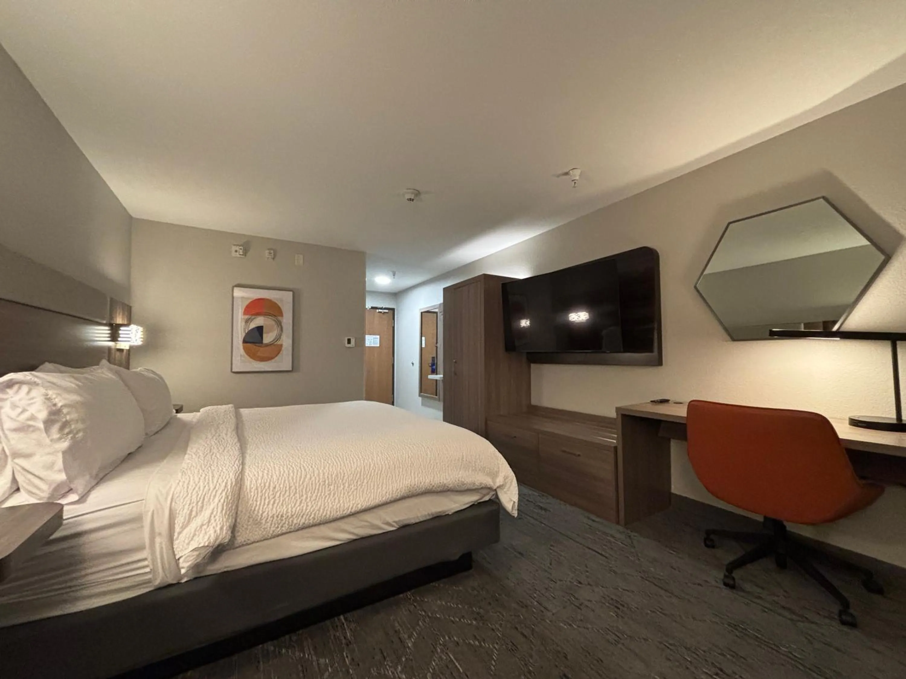 TV and multimedia, Bed in Holiday Inn Express & Suites Truth Or Consequences by IHG