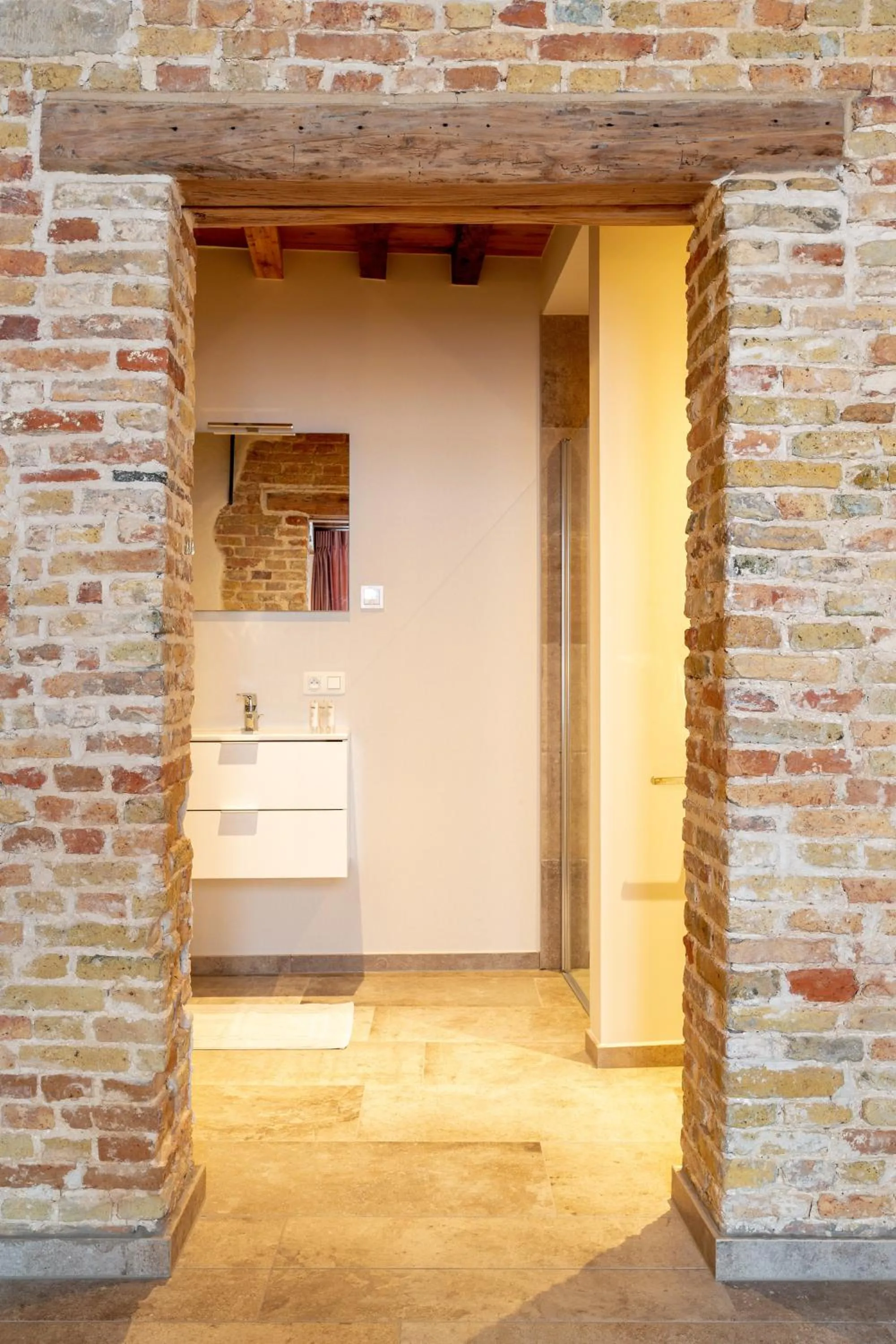 Bathroom in La Clé Brugge