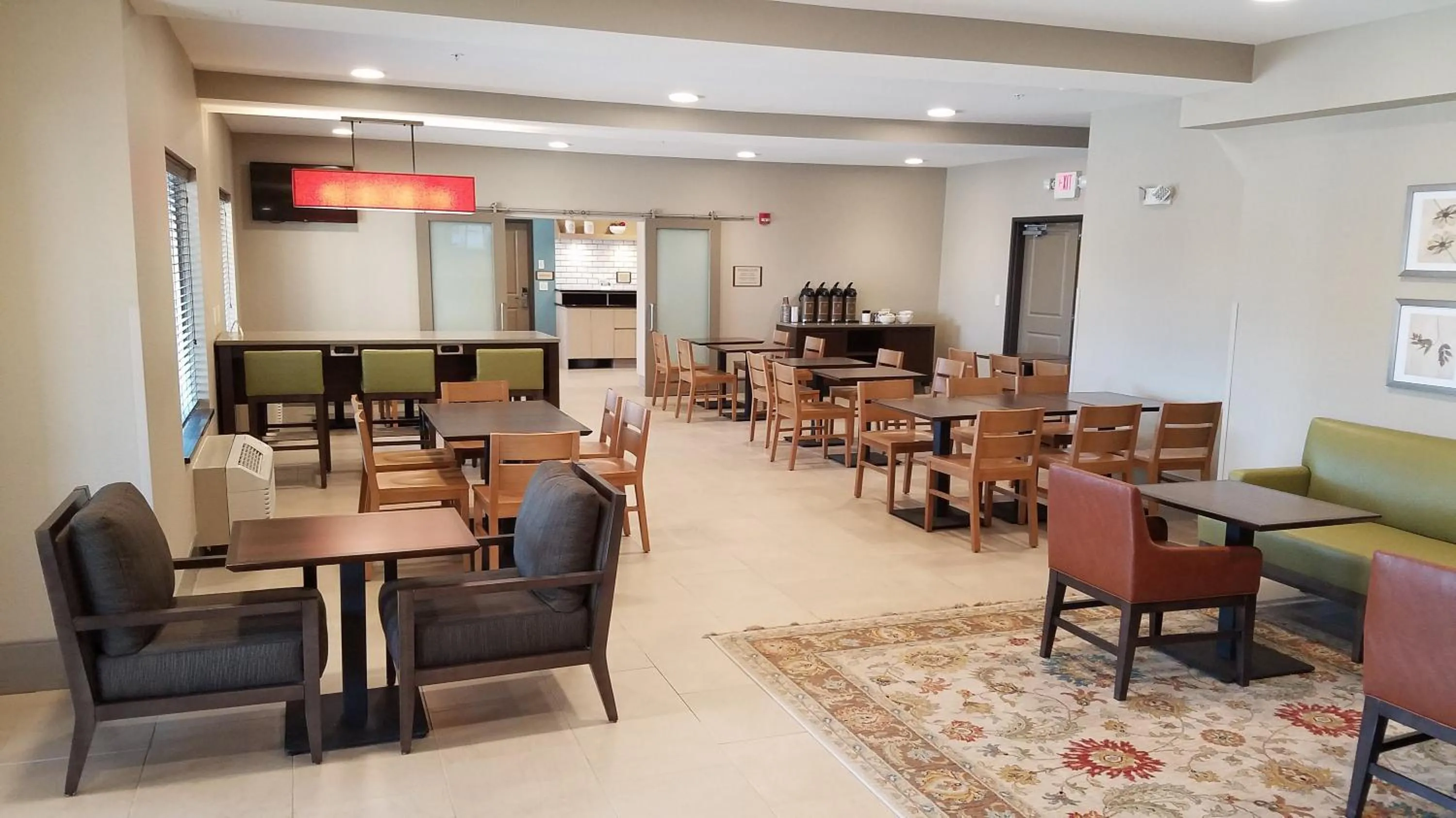 Restaurant/places to eat in Country Inn & Suites by Radisson, St Cloud West, MN