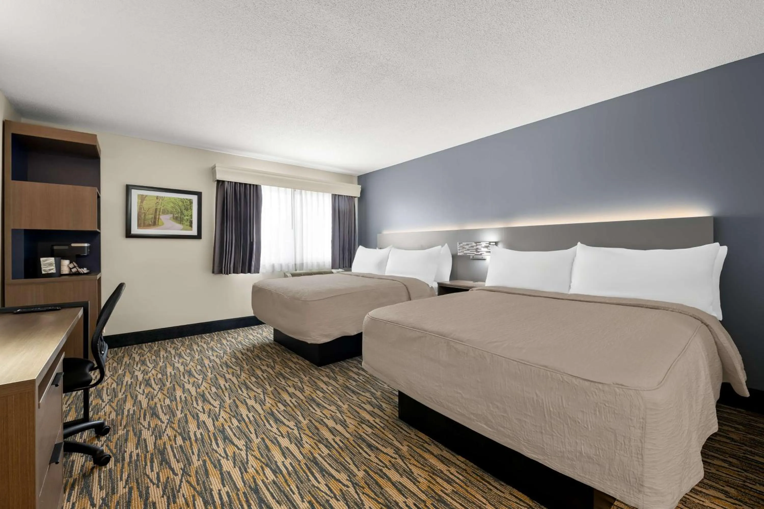 Bedroom, Bed in Best Western Inn