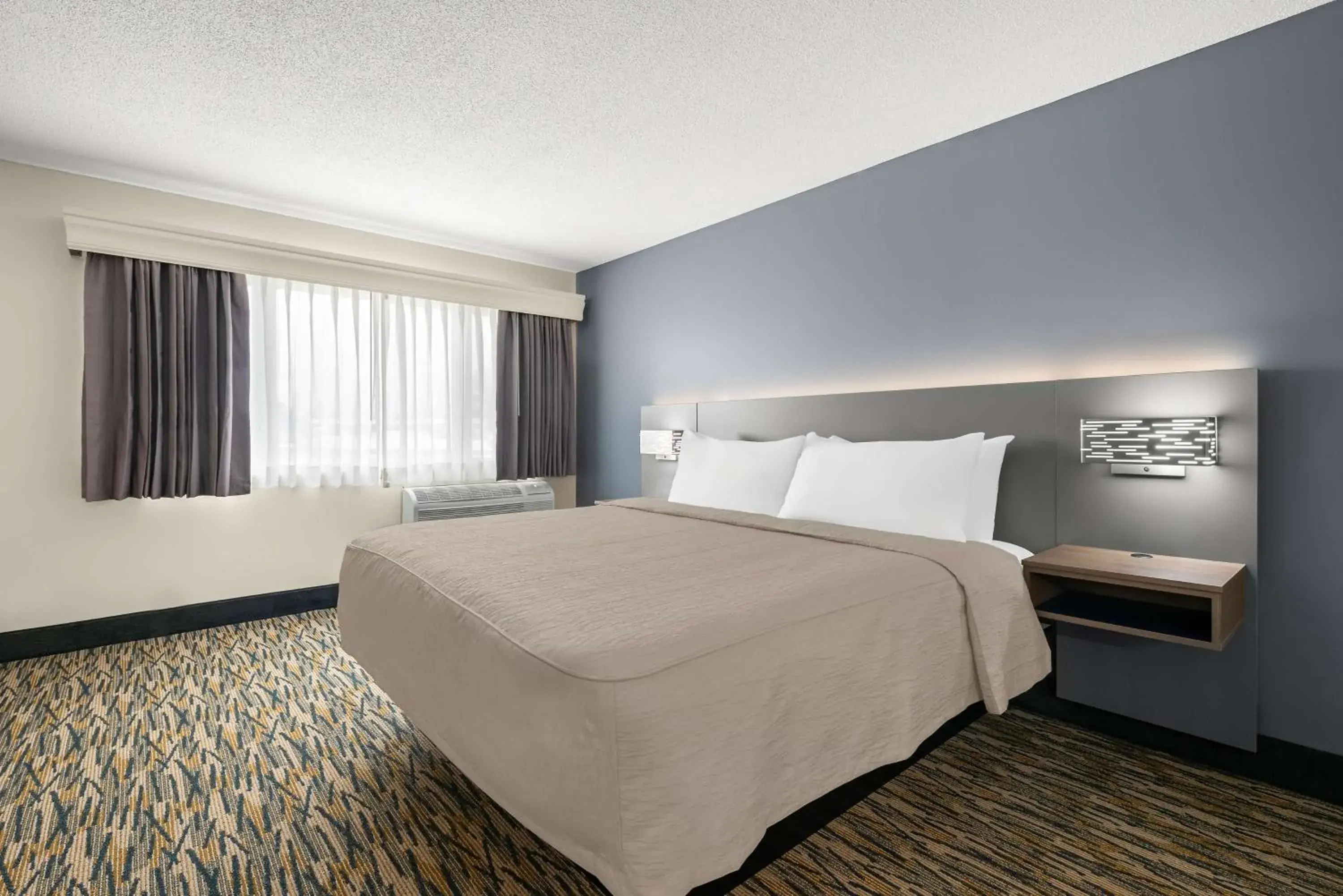 Large King Room - Non-Smoking in Best Western Inn Large King Room - Non-Smoking in Best Western Inn