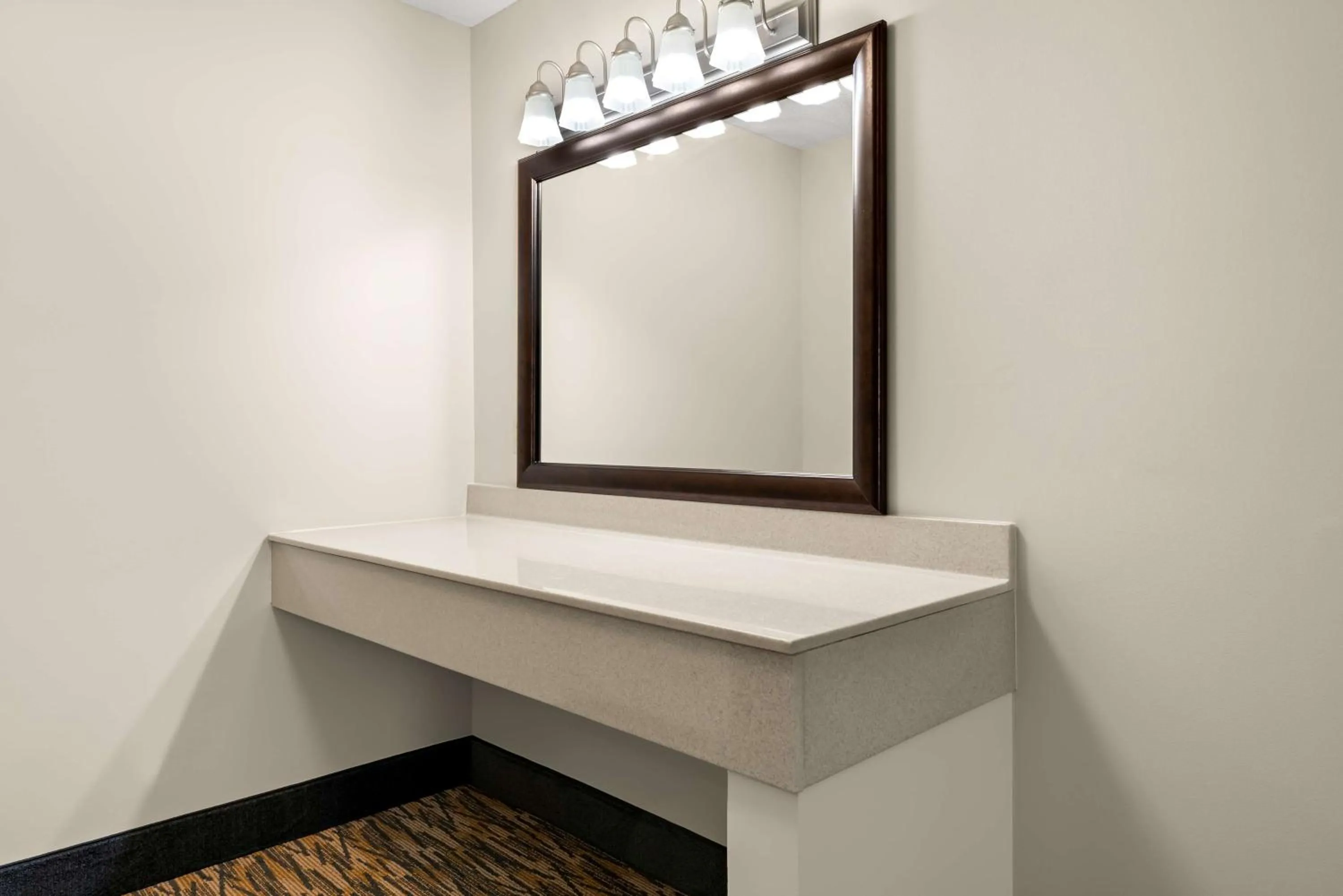 Bedroom in Best Western Inn