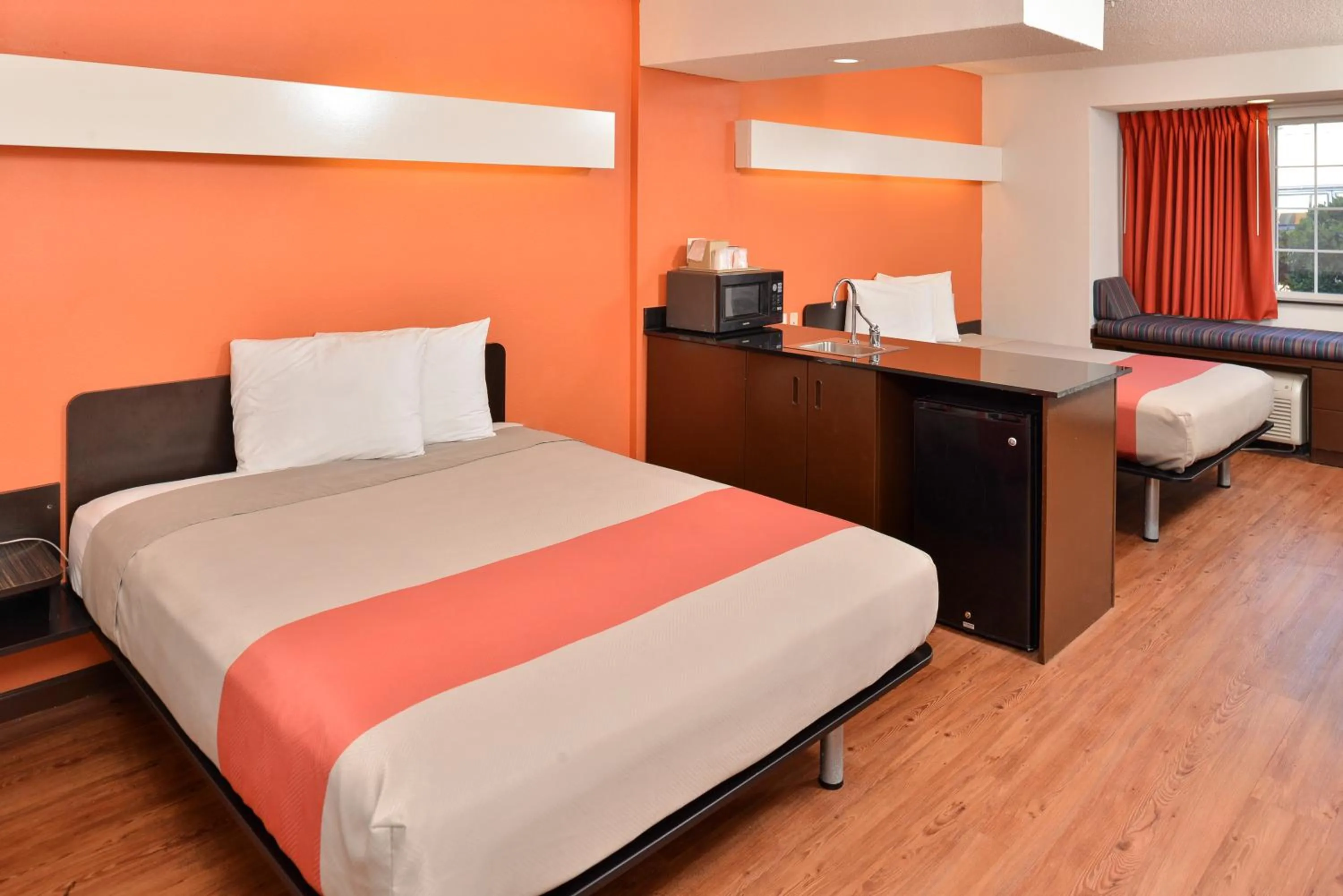 Bedroom, Bed in Motel 6-Richburg, SC