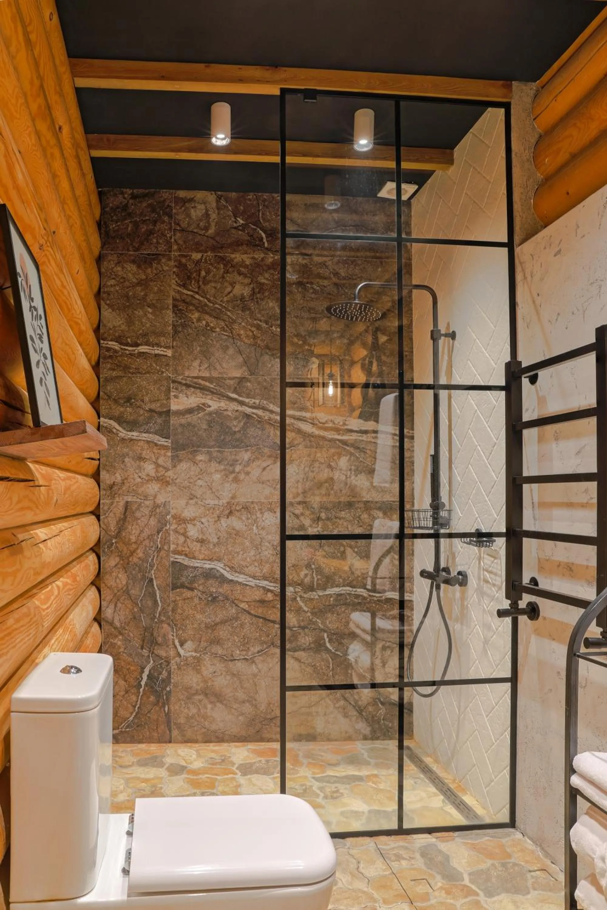 Shower in Kecharis Hotel & Resort