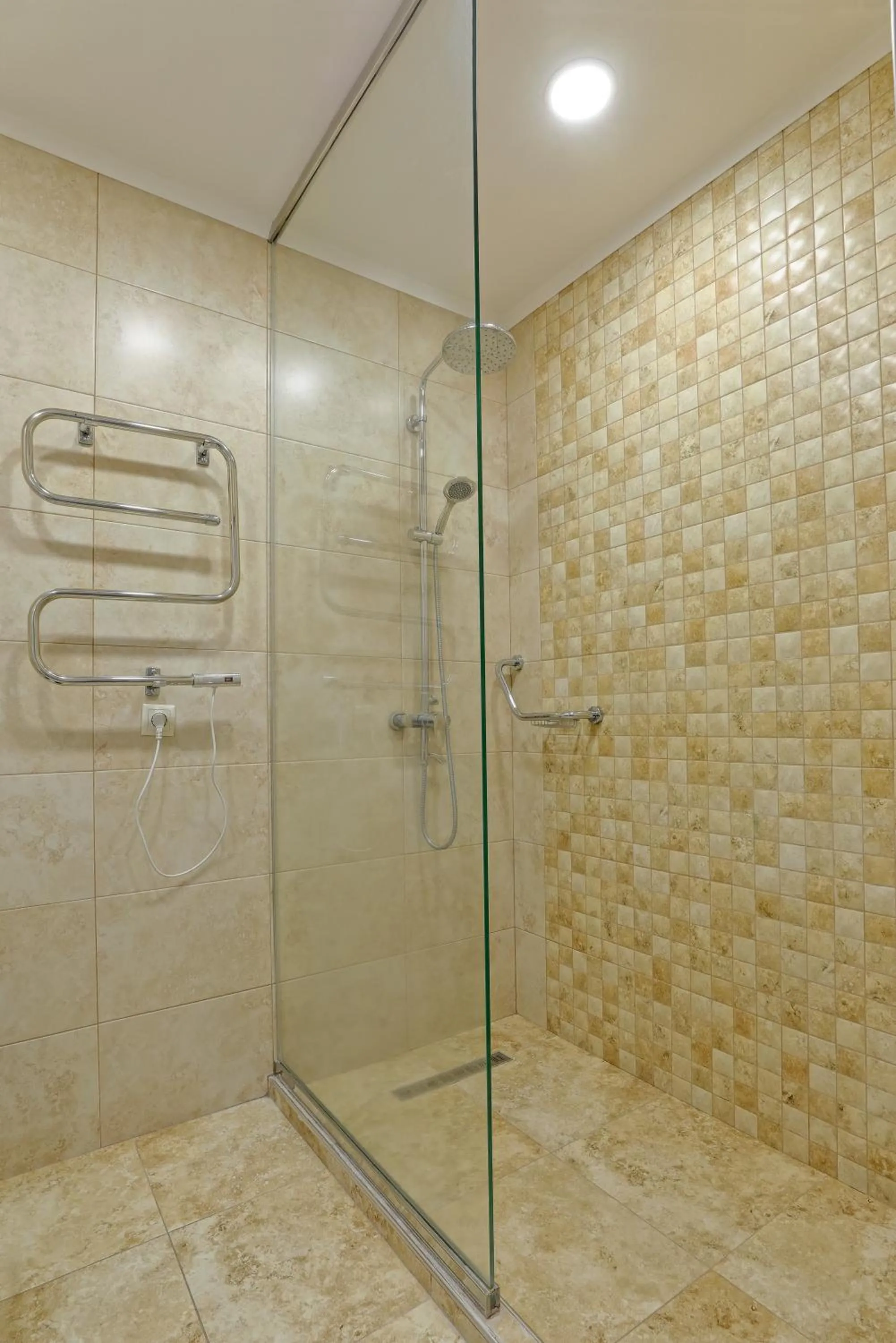 Shower in Kecharis Hotel & Resort