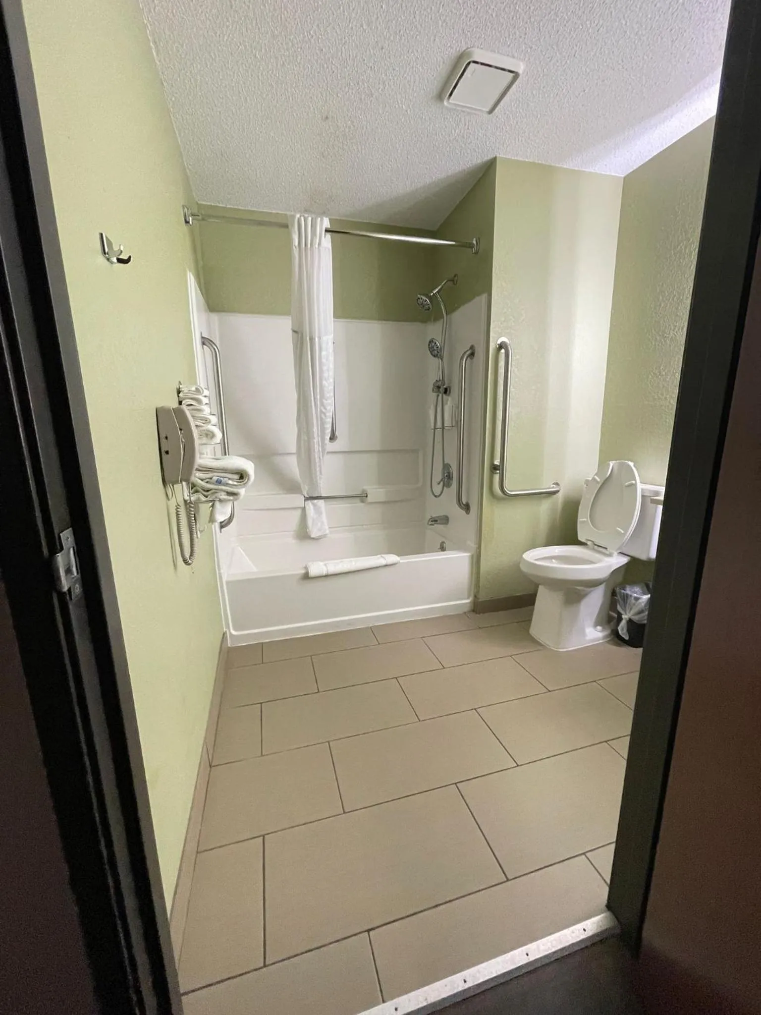 Bathroom in Super 8 by Wyndham Ithaca