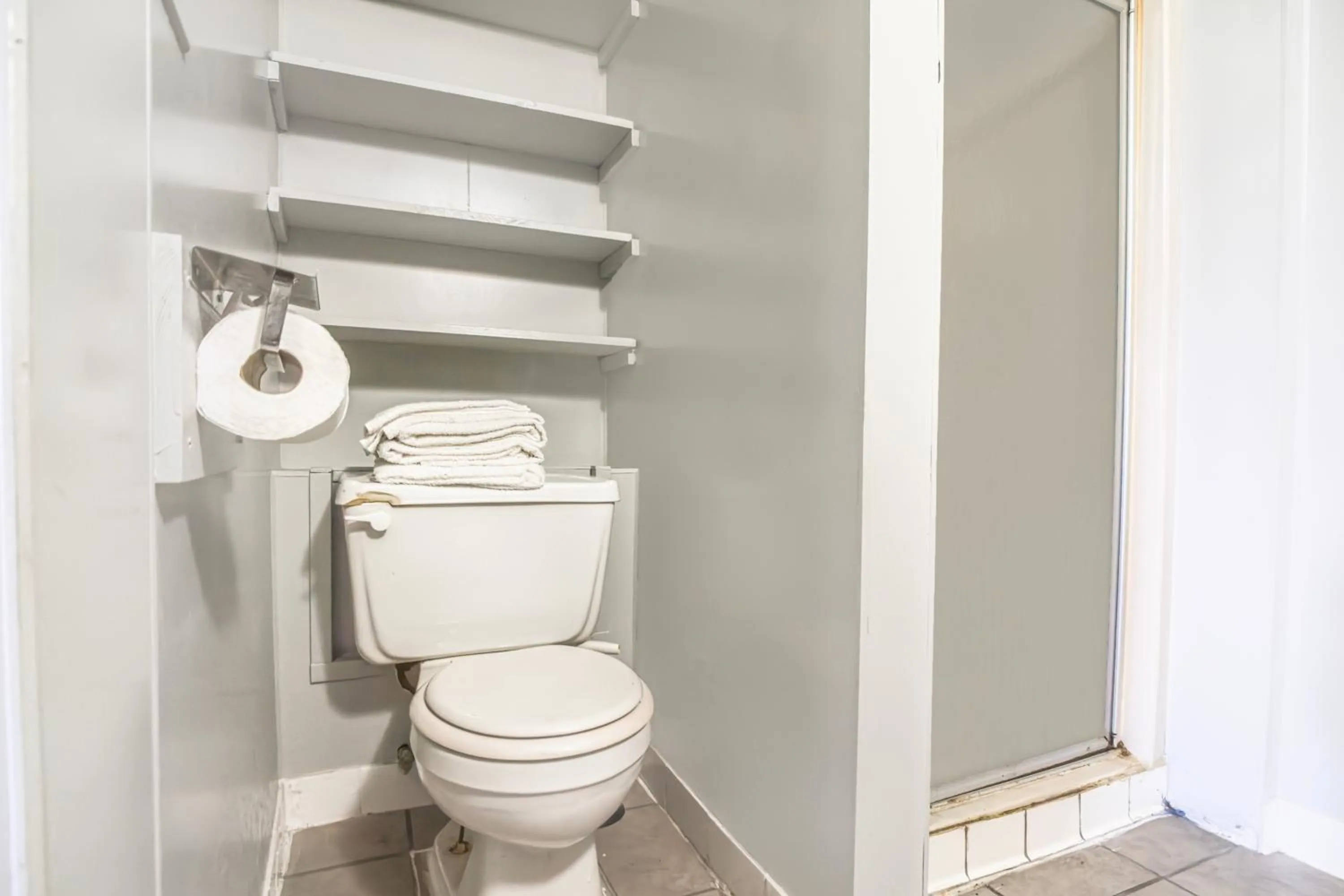 Bathroom in Colony Inn By OYO Columbus US-280