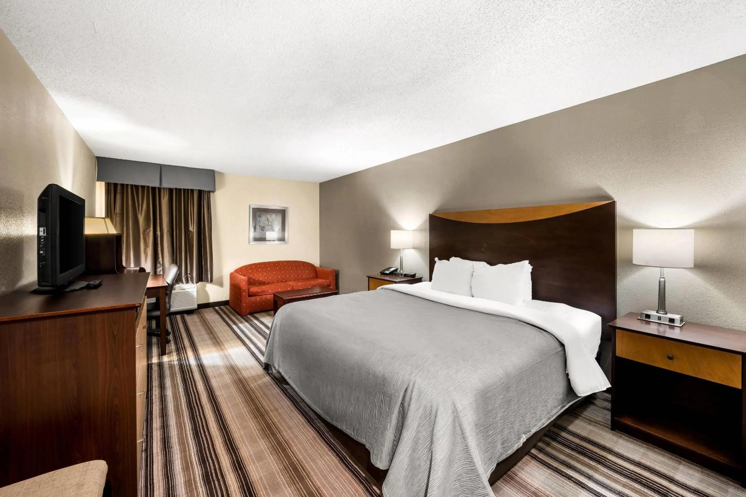 Bedroom, Bed in Quality Inn Bulls Gap