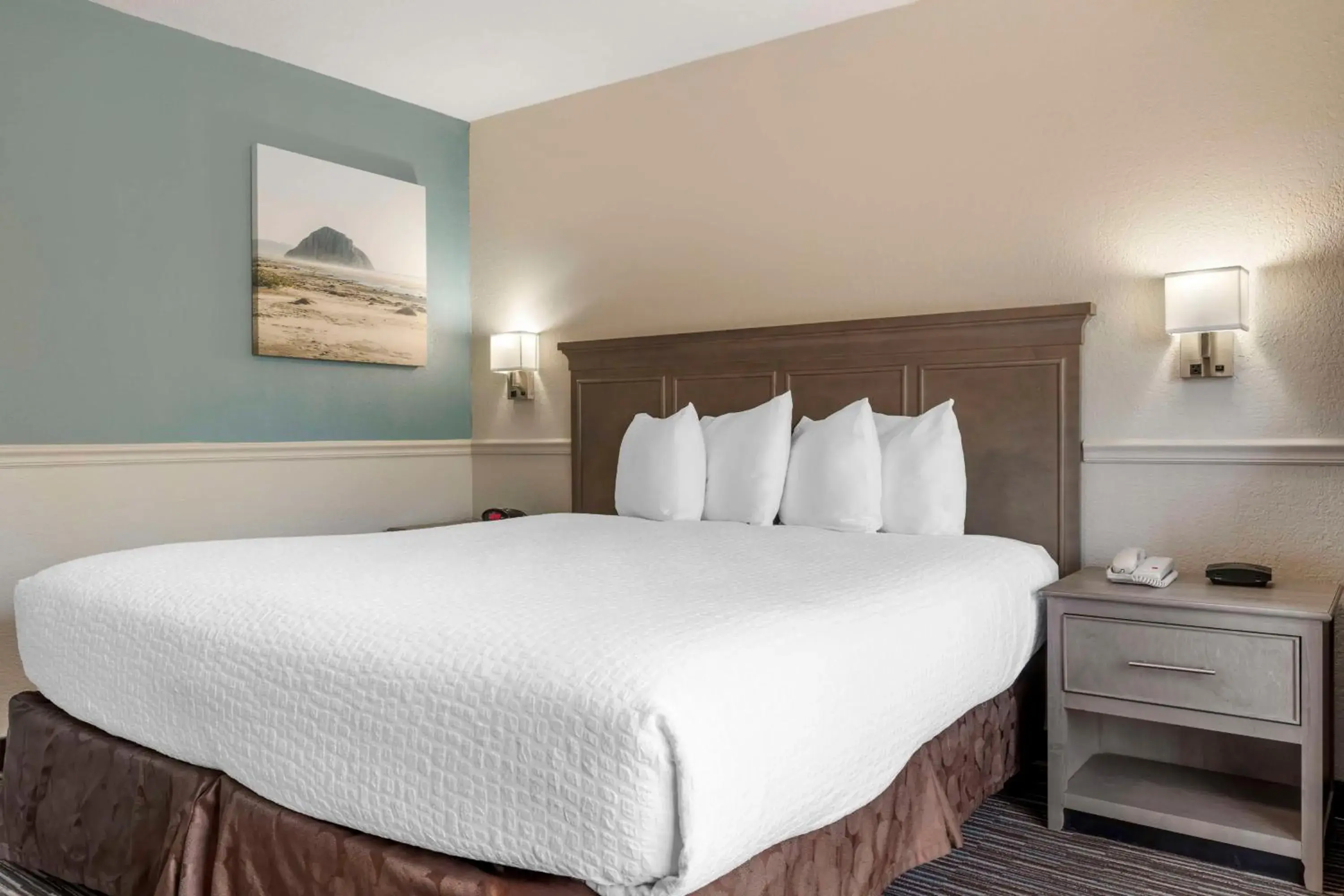 Deluxe King Room - Non Smoking in Best Western San Marcos Inn Deluxe King Room - Non Smoking in Best Western San Marcos Inn