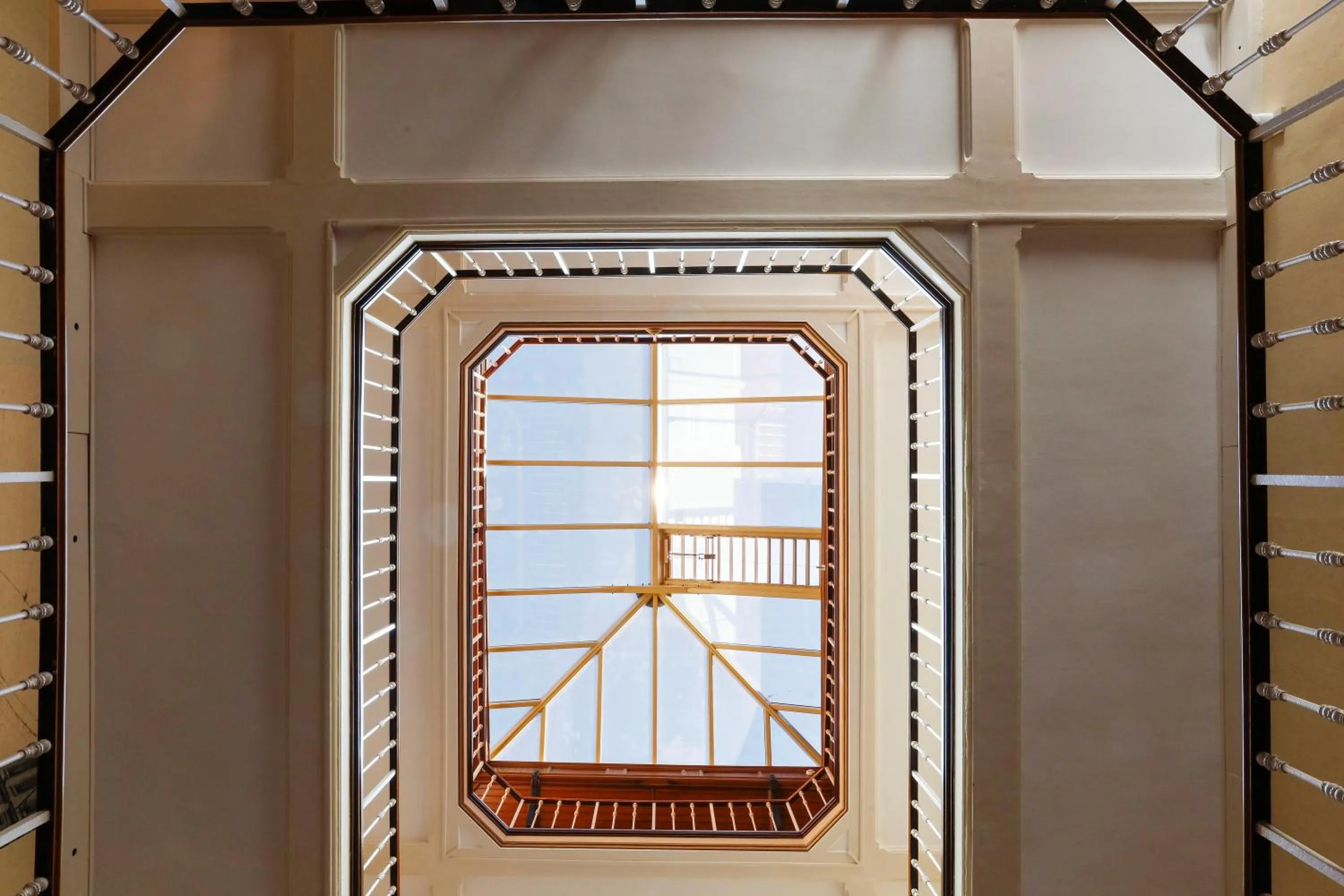 Property building in Grand Hotel de L'Univers