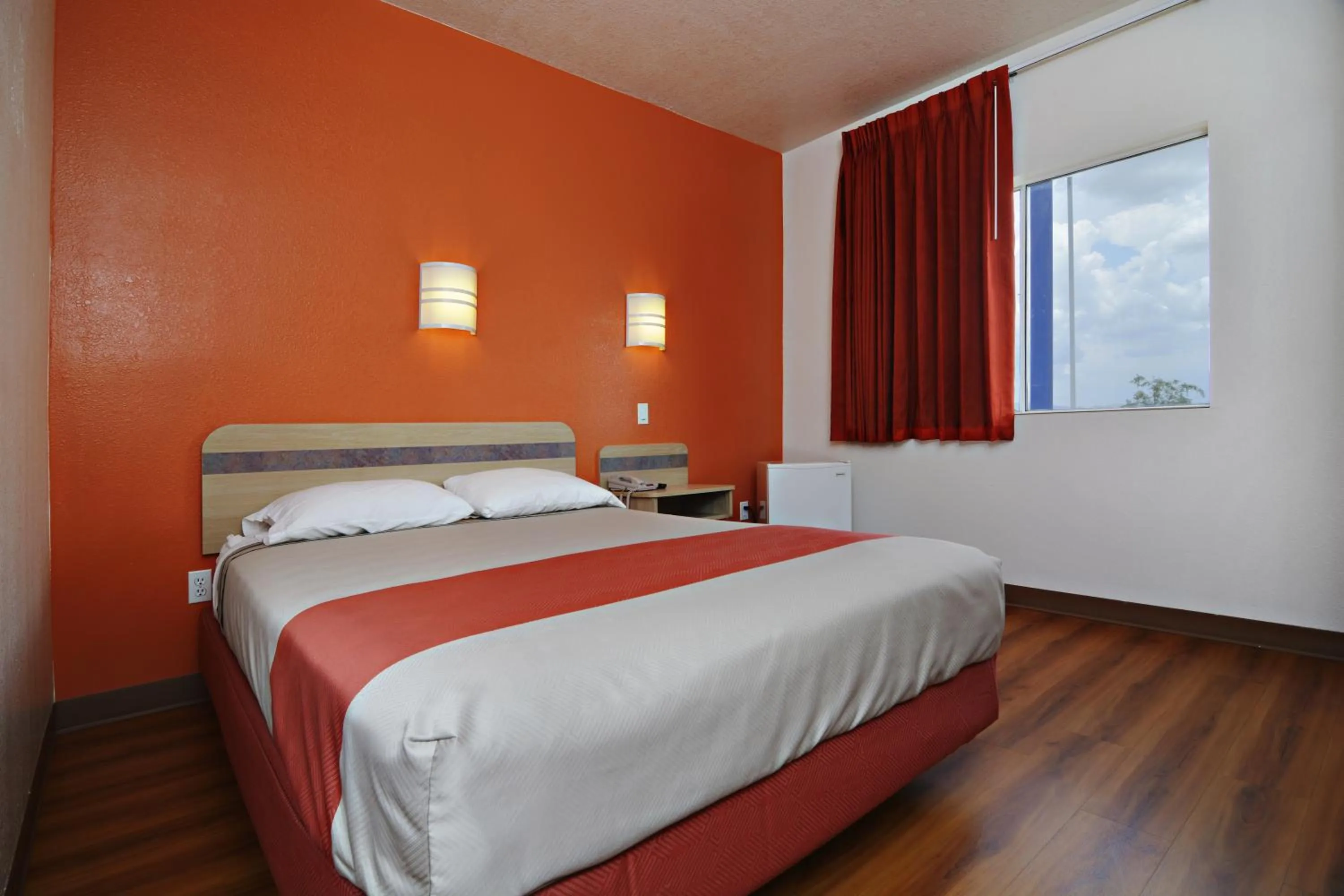 Bed in Motel 6-Benson, AZ