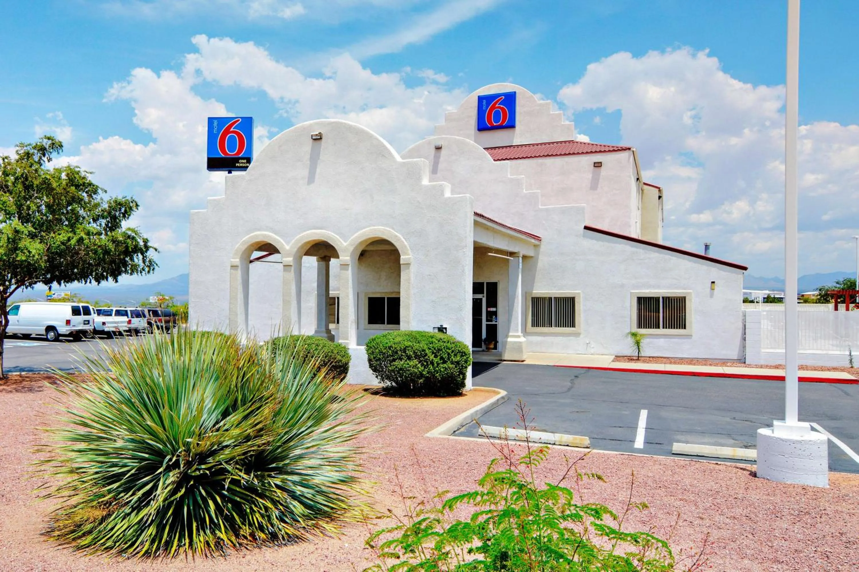 Property building in Motel 6-Benson, AZ