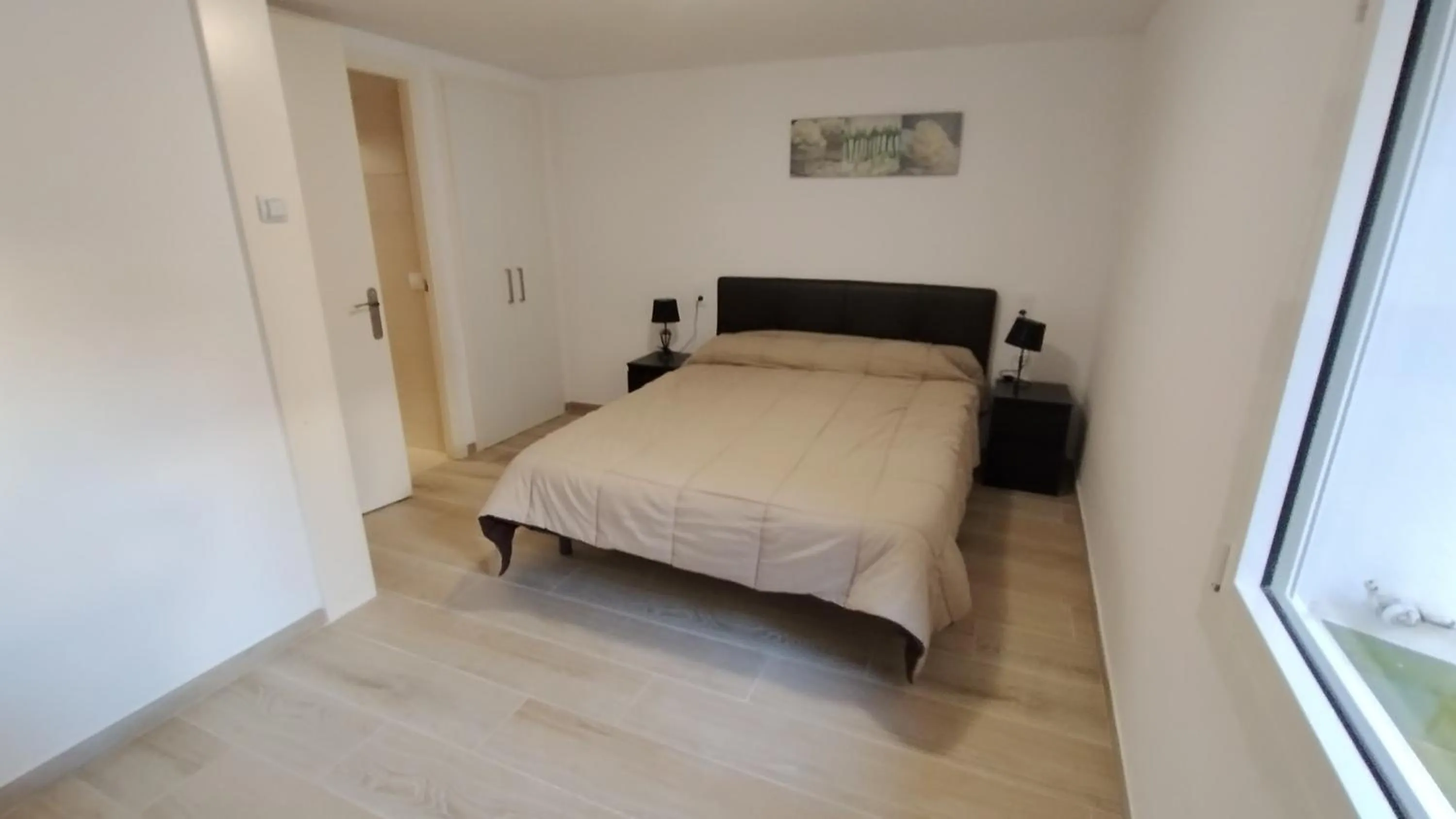 Bedroom, Bed in Rosesapparts A20deMar Triplex