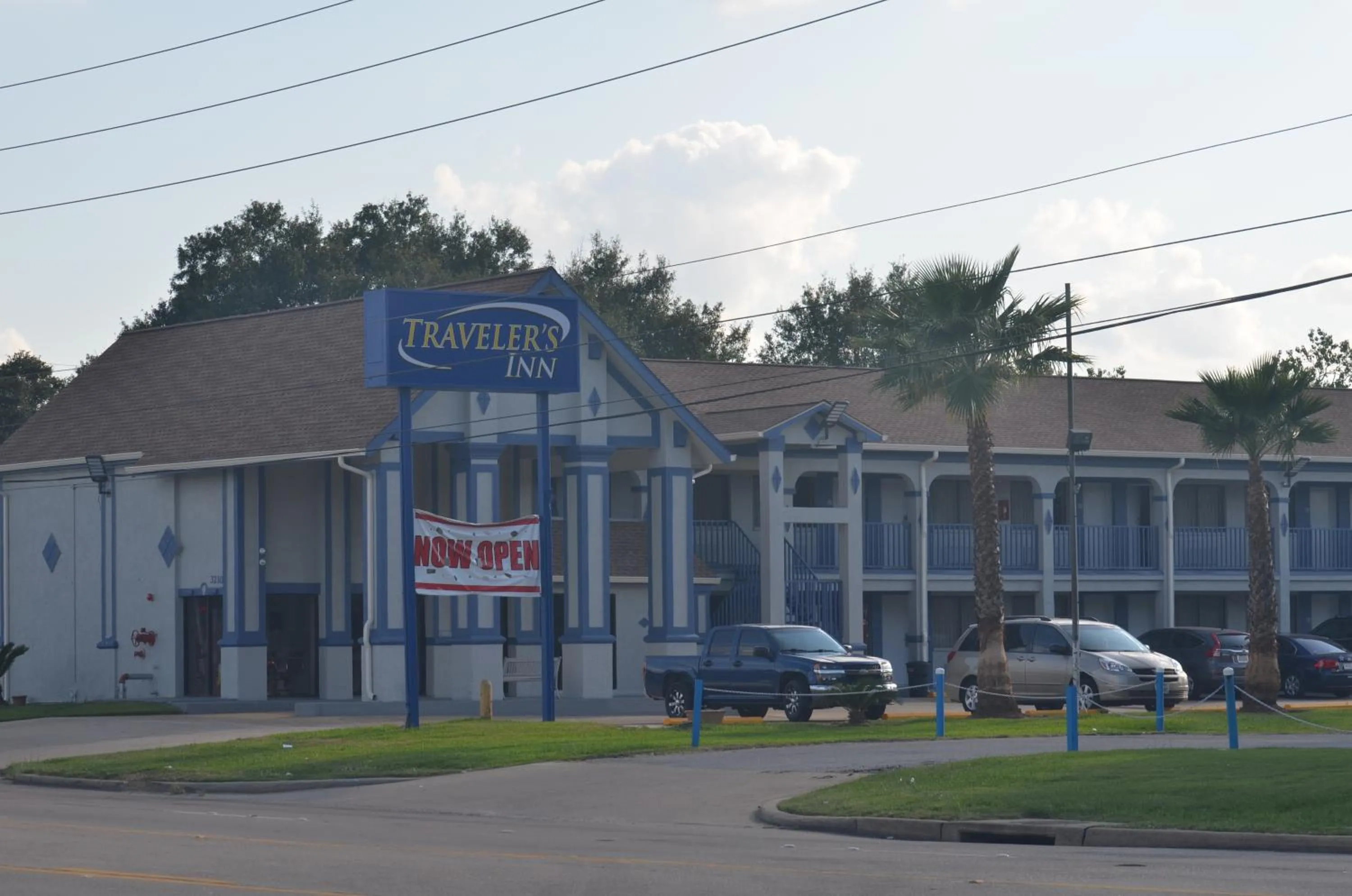 Travelers Inn
