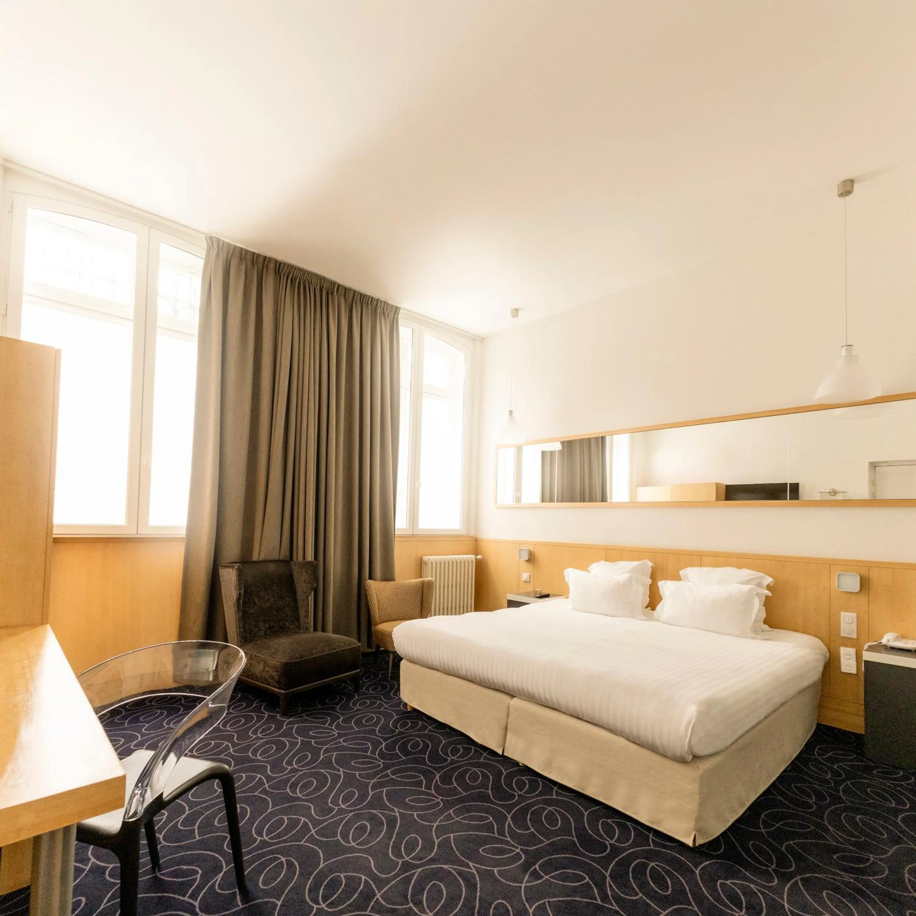 Bed in Grand Hotel Francais