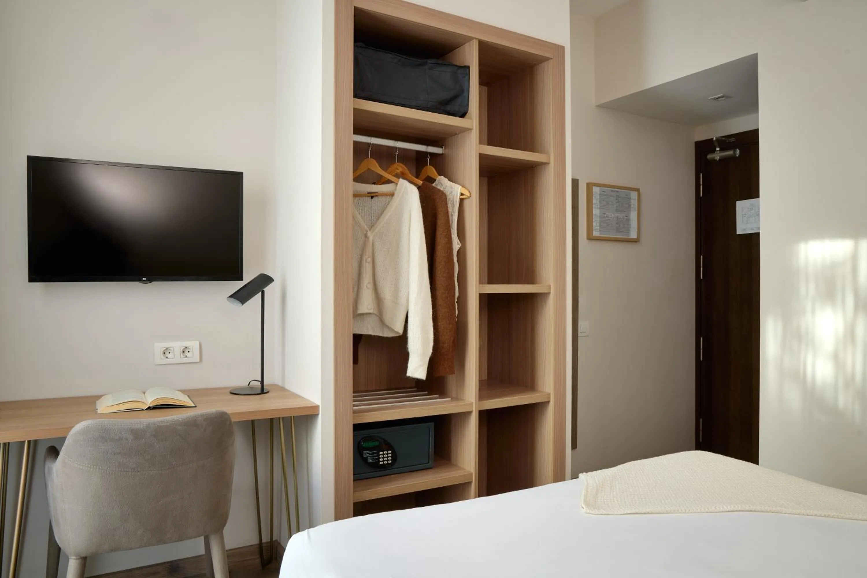 Bed in Hostal Centric