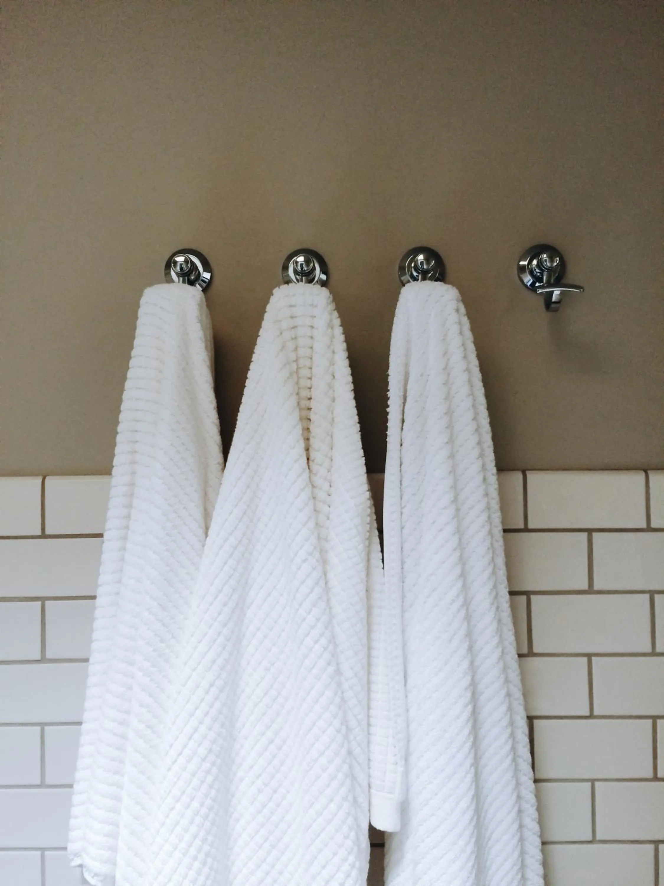 Bathroom in Wydown Hotel