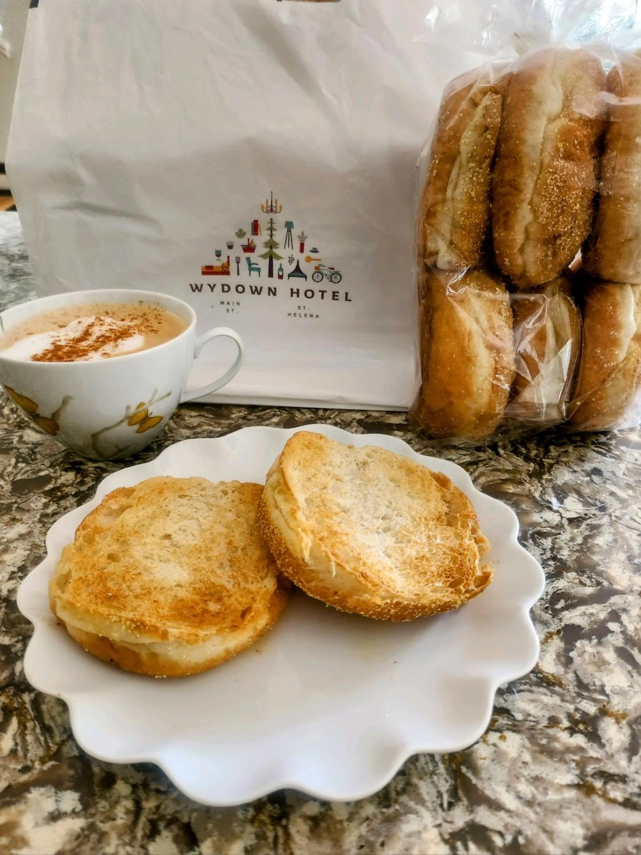 Breakfast in Wydown Hotel