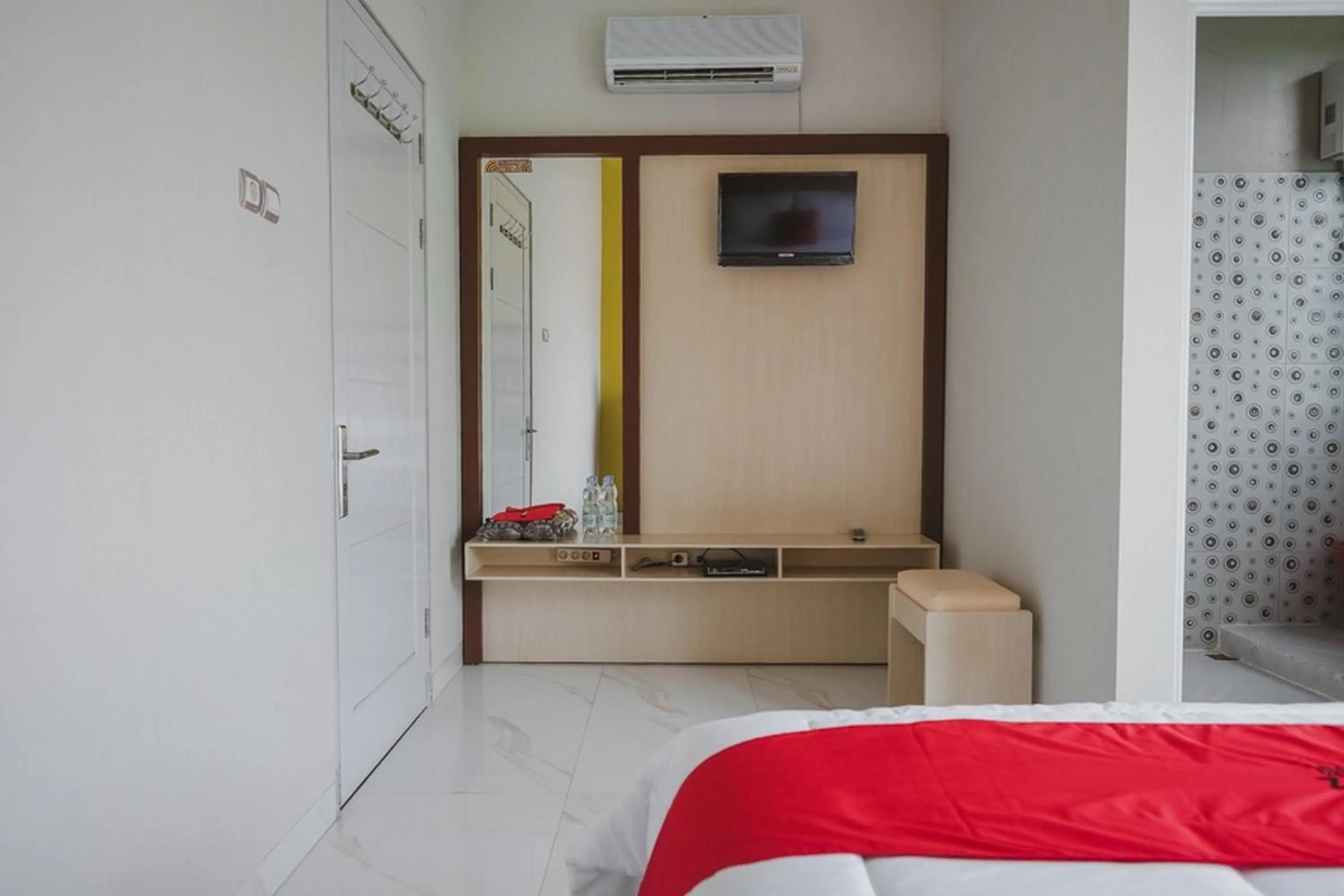 Bed in RedDoorz Syariah @ Jalan Dieng