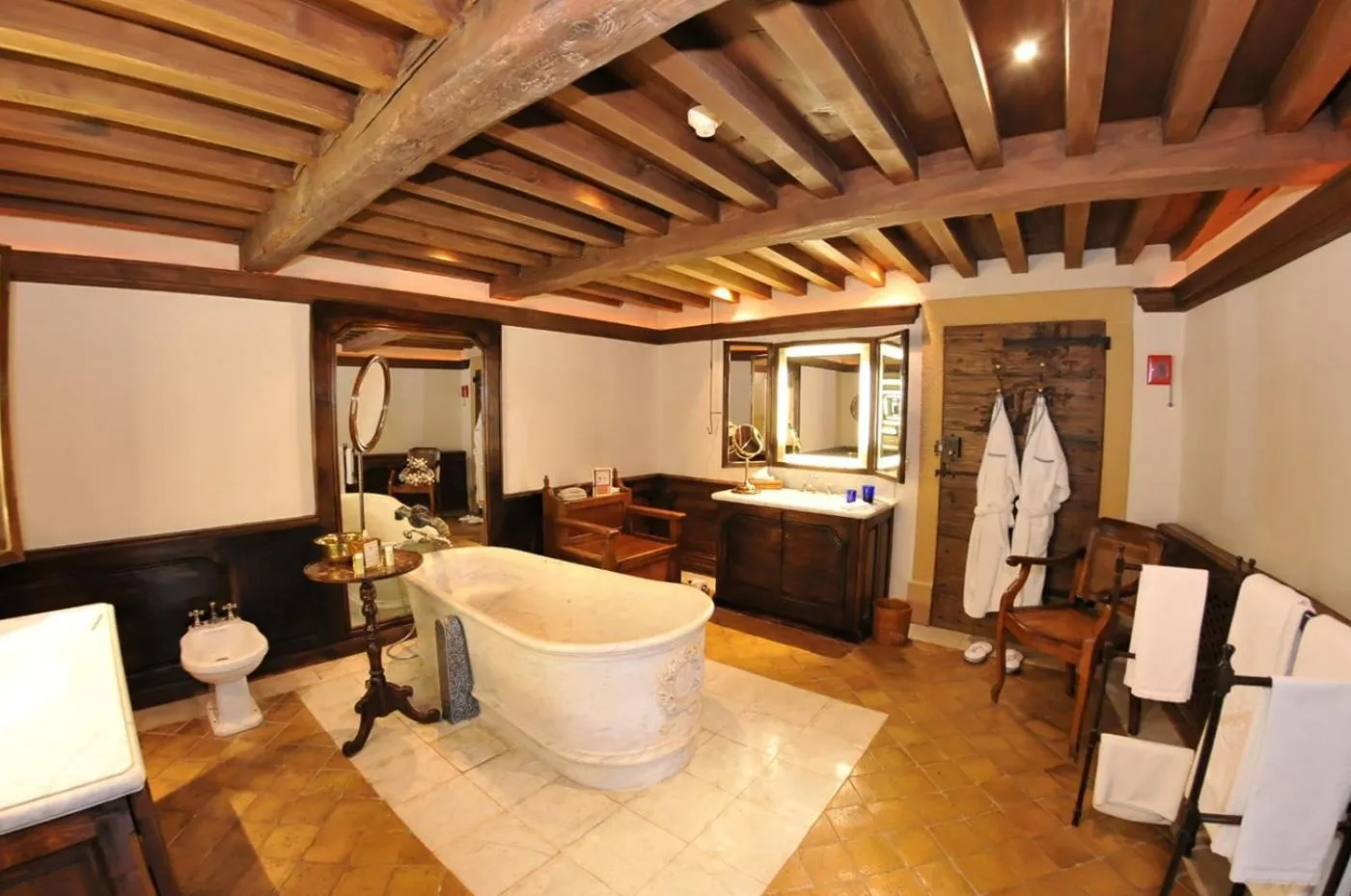Bathroom in Château de Bagnols