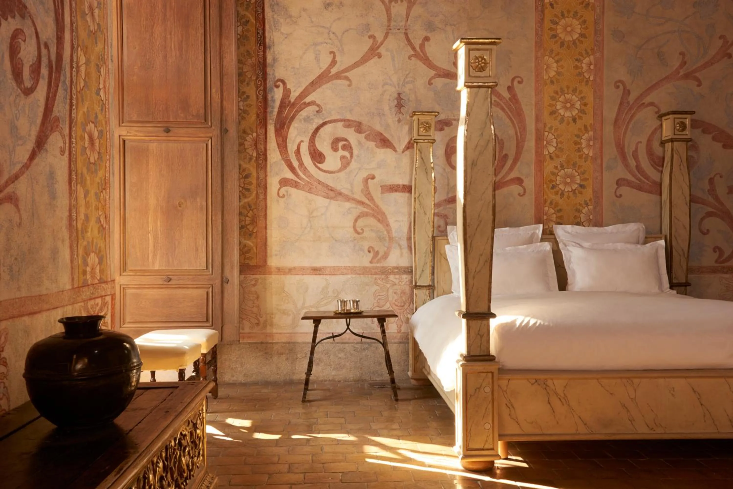 Bedroom in Château de Bagnols