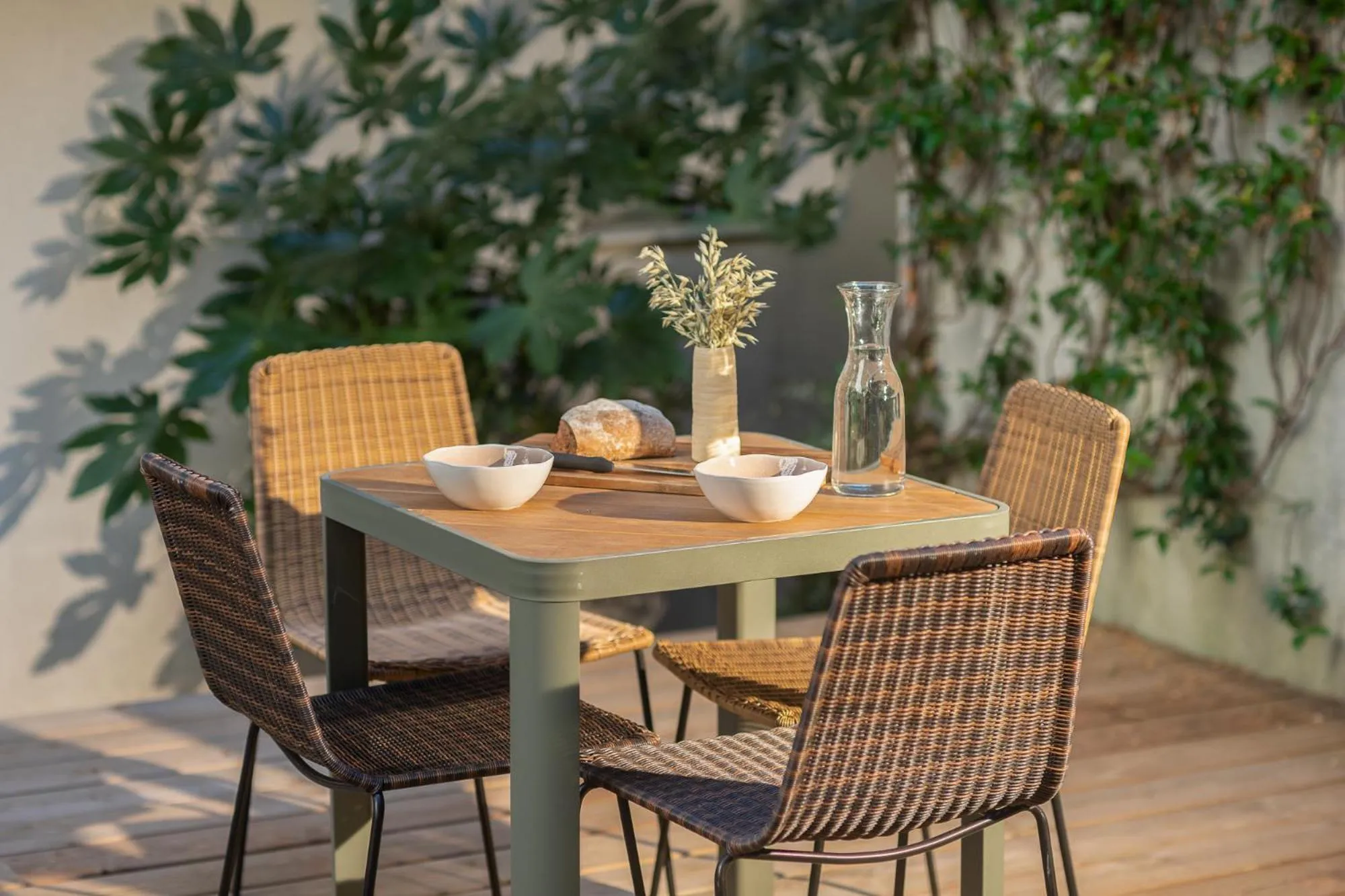 Balcony/Terrace, Restaurant/Places to Eat in Villa Daubenton