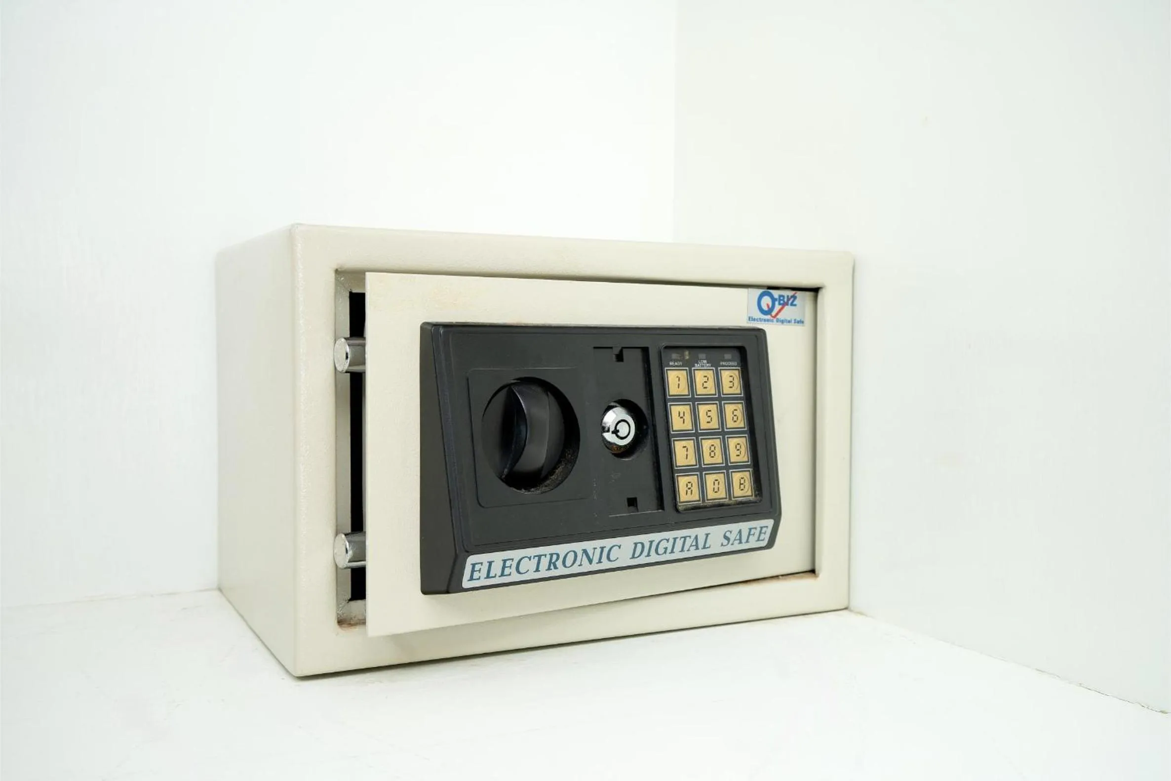 safe in P-Park Hotel Bangkok