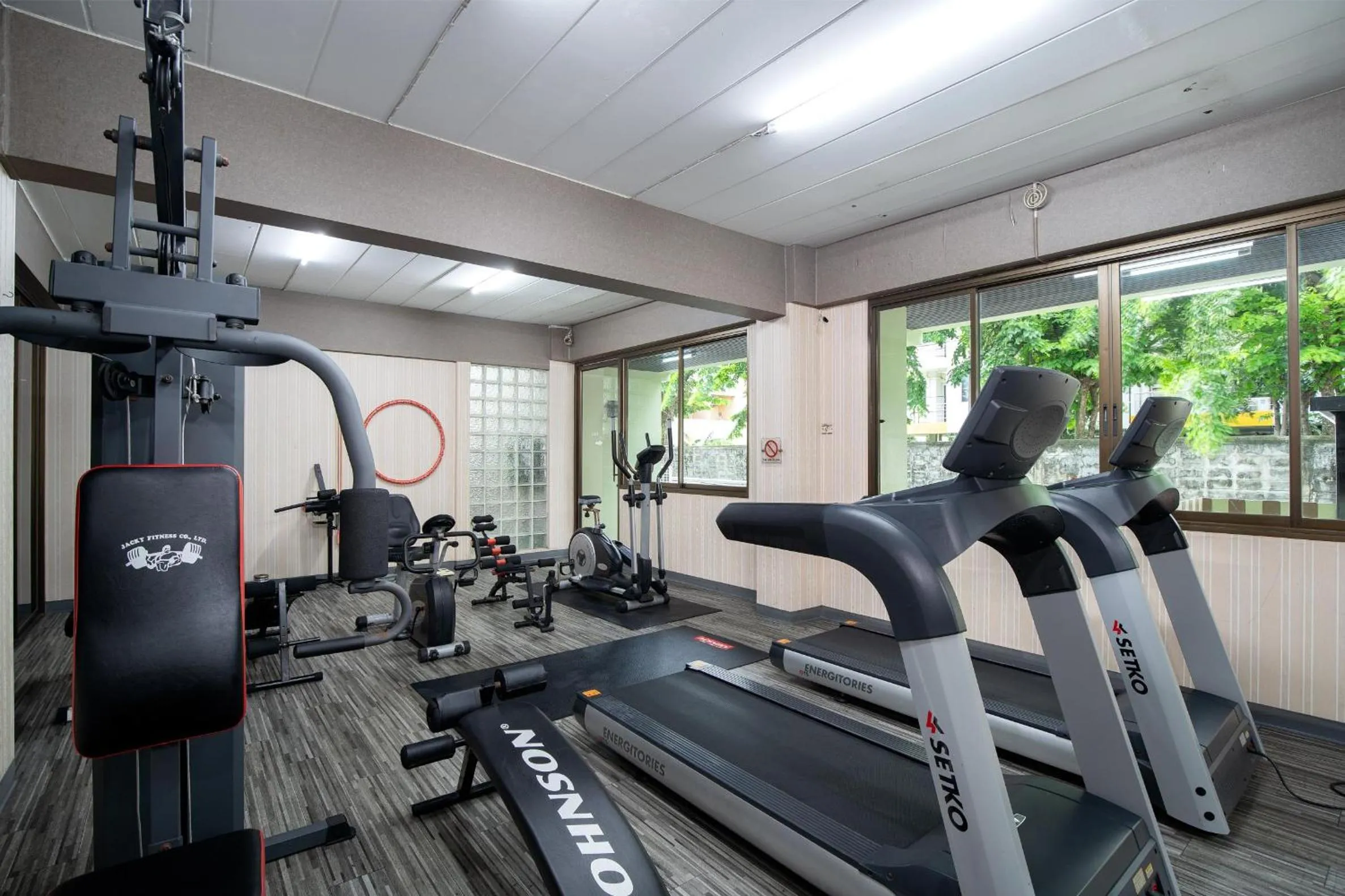 Fitness centre/facilities in P-Park Hotel Bangkok