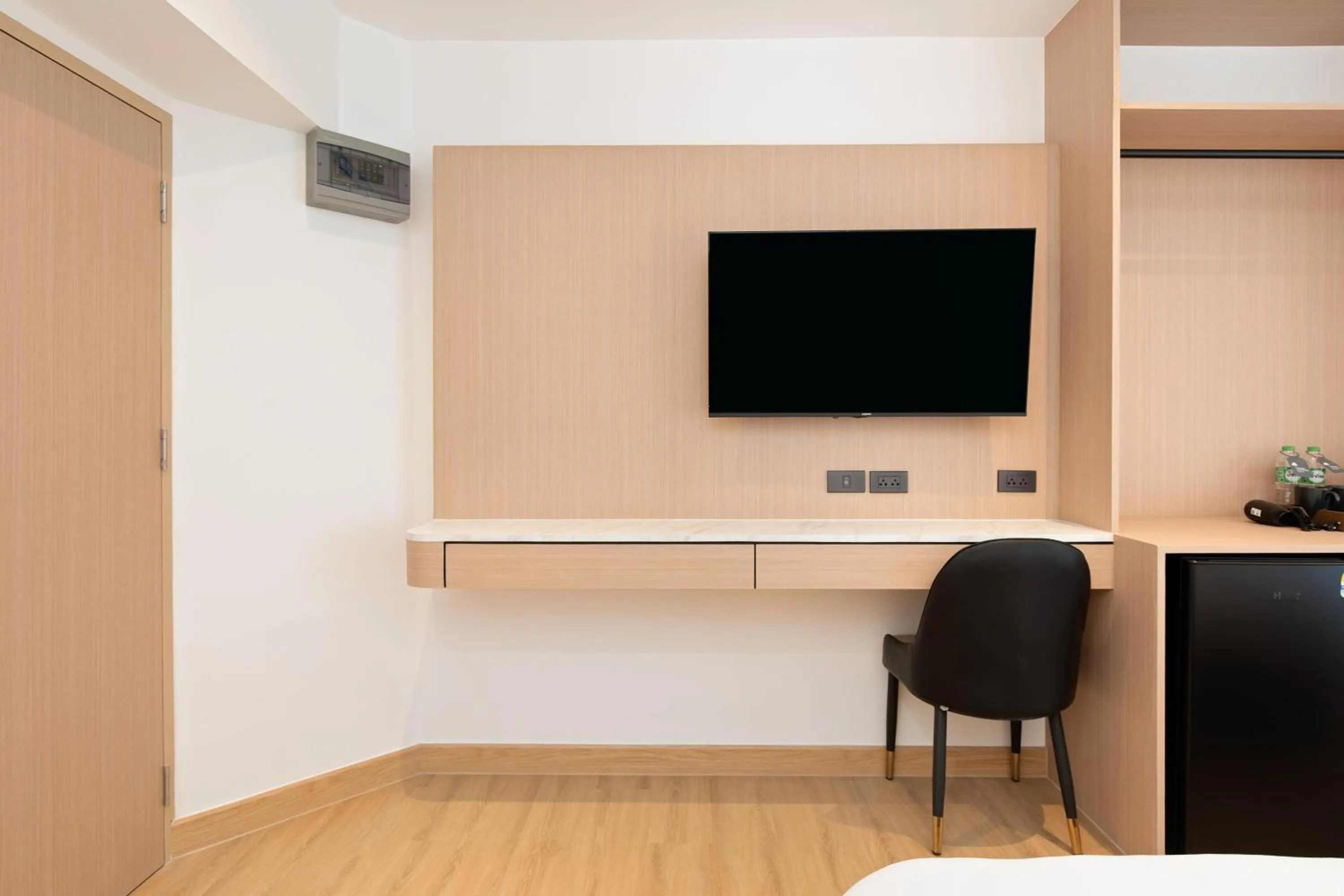 TV and multimedia, Bed in P-Park Hotel Bangkok